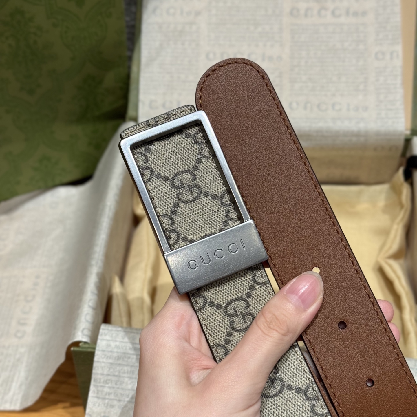 G家🤔顶級原單 原版復刻出品 寬度3.5  於經典之中融入新意 带身饰有双G标识 原厂牛皮底 搭配方形镂