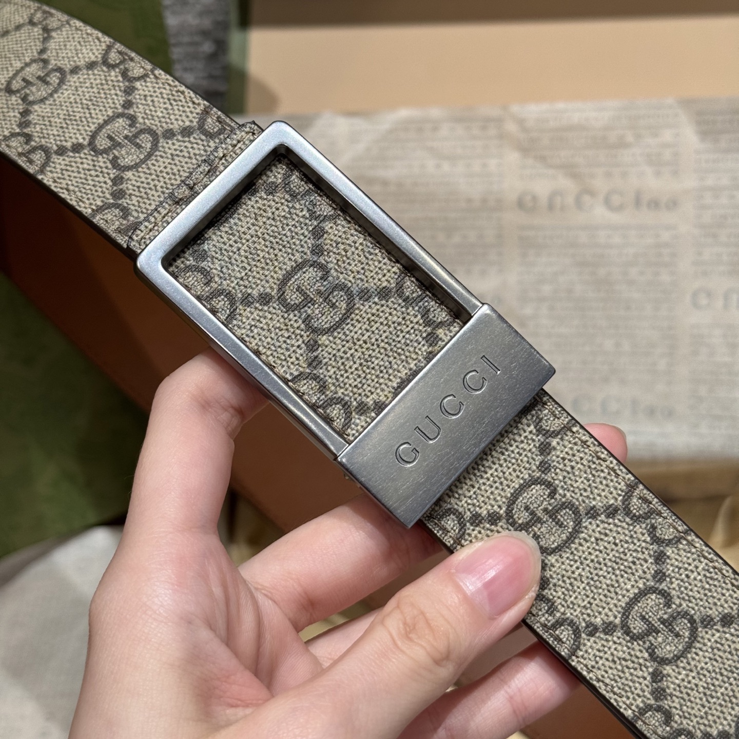 G家🤔顶級原單 原版復刻出品 寬度3.5  於經典之中融入新意 带身饰有双G标识 原厂牛皮底 搭配方形镂