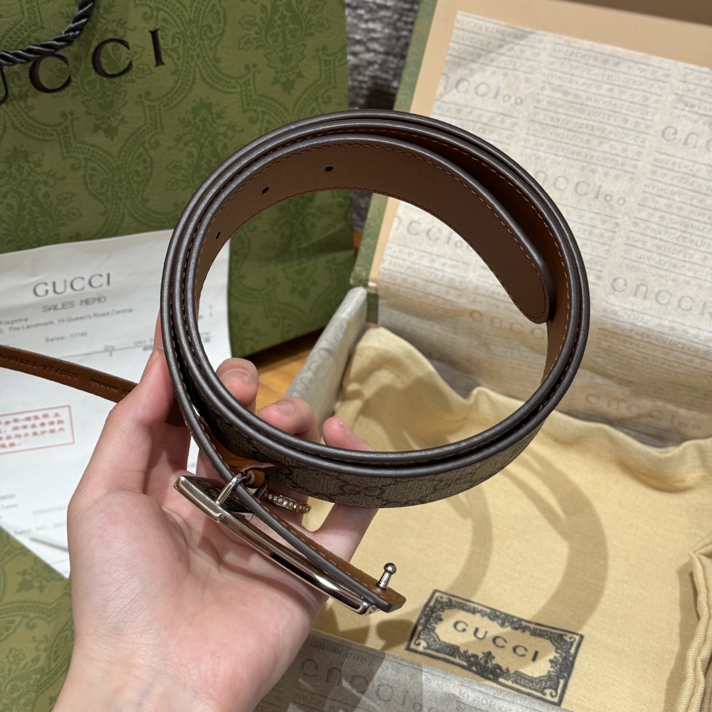 G家🤔顶級原單 原版復刻出品 寬度3.5  於經典之中融入新意 带身饰有双G标识 原厂牛皮底 搭配方形镂