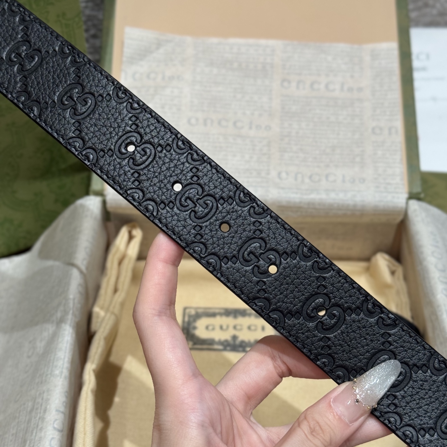 G家🤔顶級原單 原版復刻出品 寬度3.5  於經典之中融入新意 带身进口荔枝饰有双G标识 原厂荔枝纹牛皮