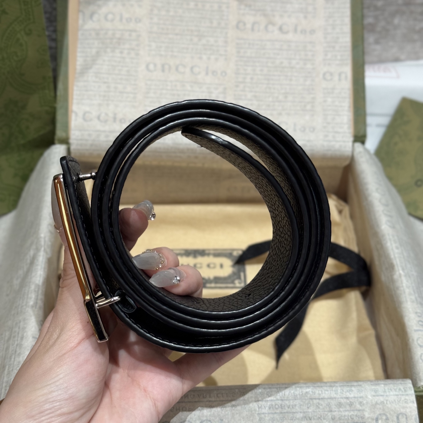 G家🤔顶級原單 原版復刻出品 寬度3.5  於經典之中融入新意 带身进口荔枝饰有双G标识 原厂荔枝纹牛皮