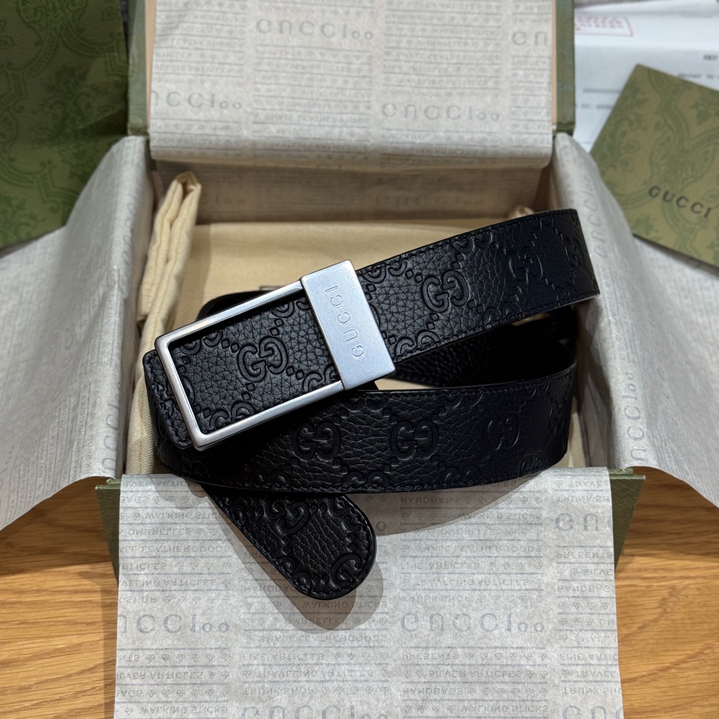 G家🤔顶級原單 原版復刻出品 寬度3.5  於經典之中融入新意 带身进口荔枝饰有双G标识 原厂荔枝纹牛皮