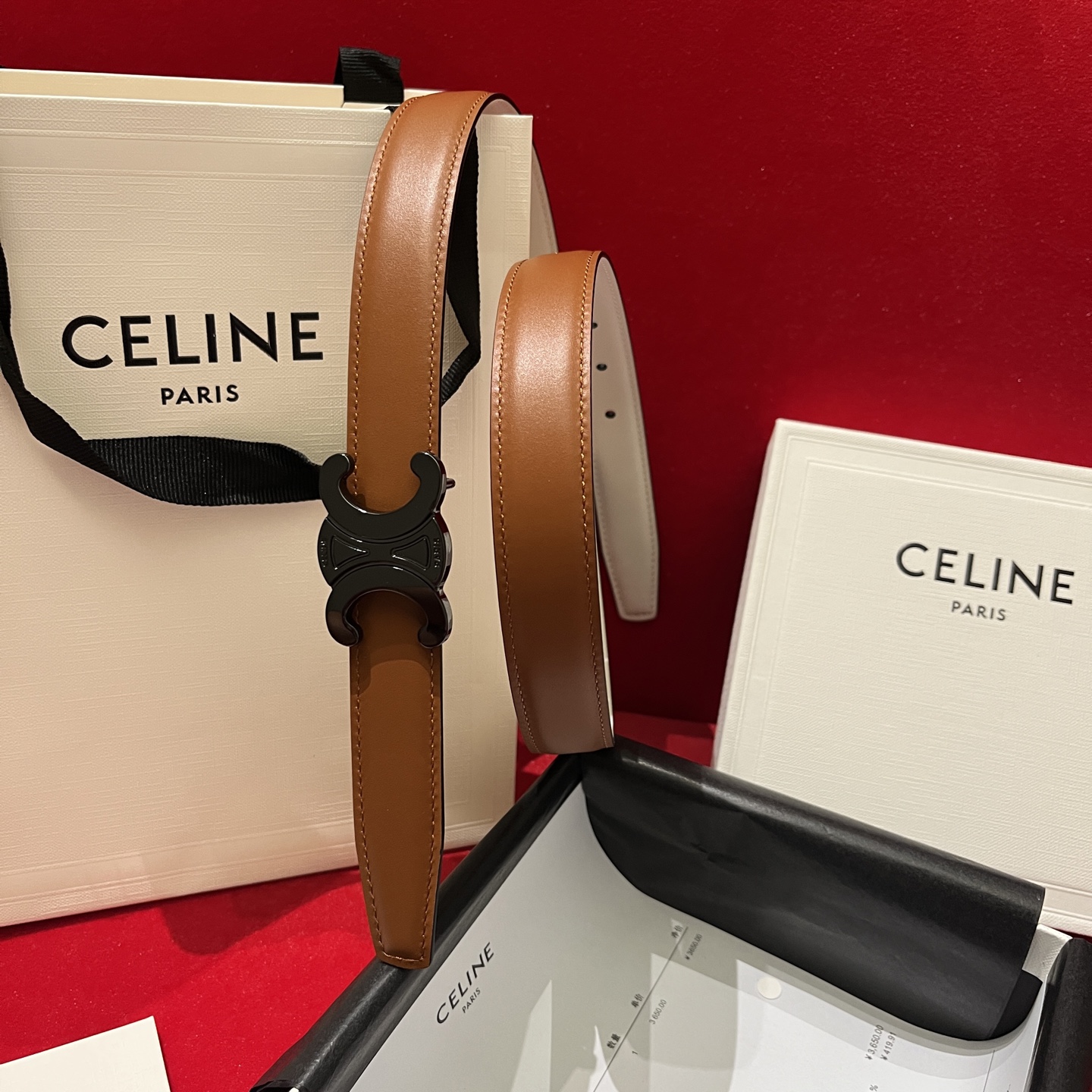 Celine 代购级 Celine/赛琳 宽度2 5cm 男女通用款 采用数量稀少的 专用小牛皮 搭配 凯旋门搭扣 独家 手工 进口边油 包装