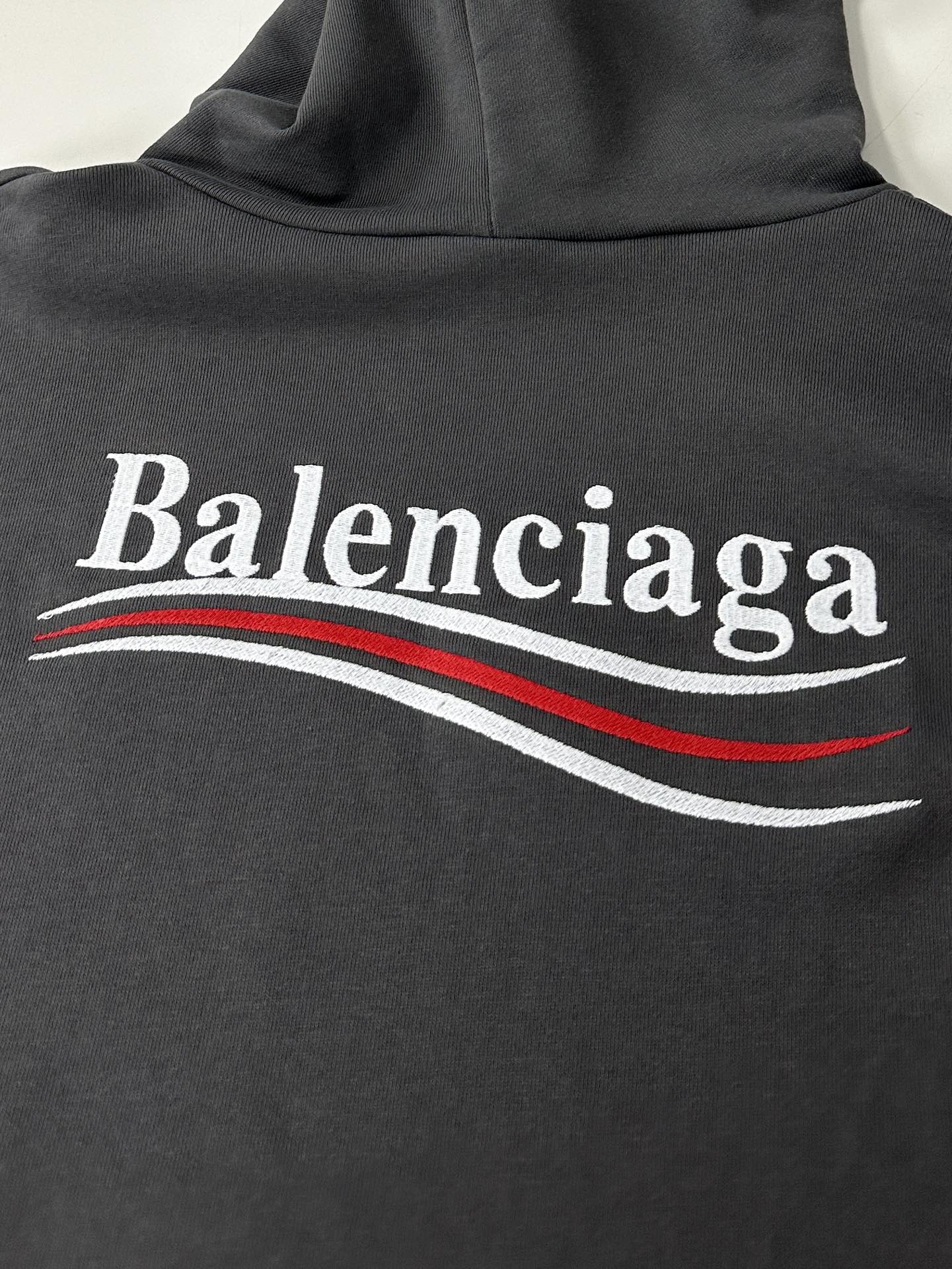 Balenciaga巴黎世家2024秋冬经典新款连帽卫衣可乐字母宽松卫衣男女同款本款中性款型大廓形版型无