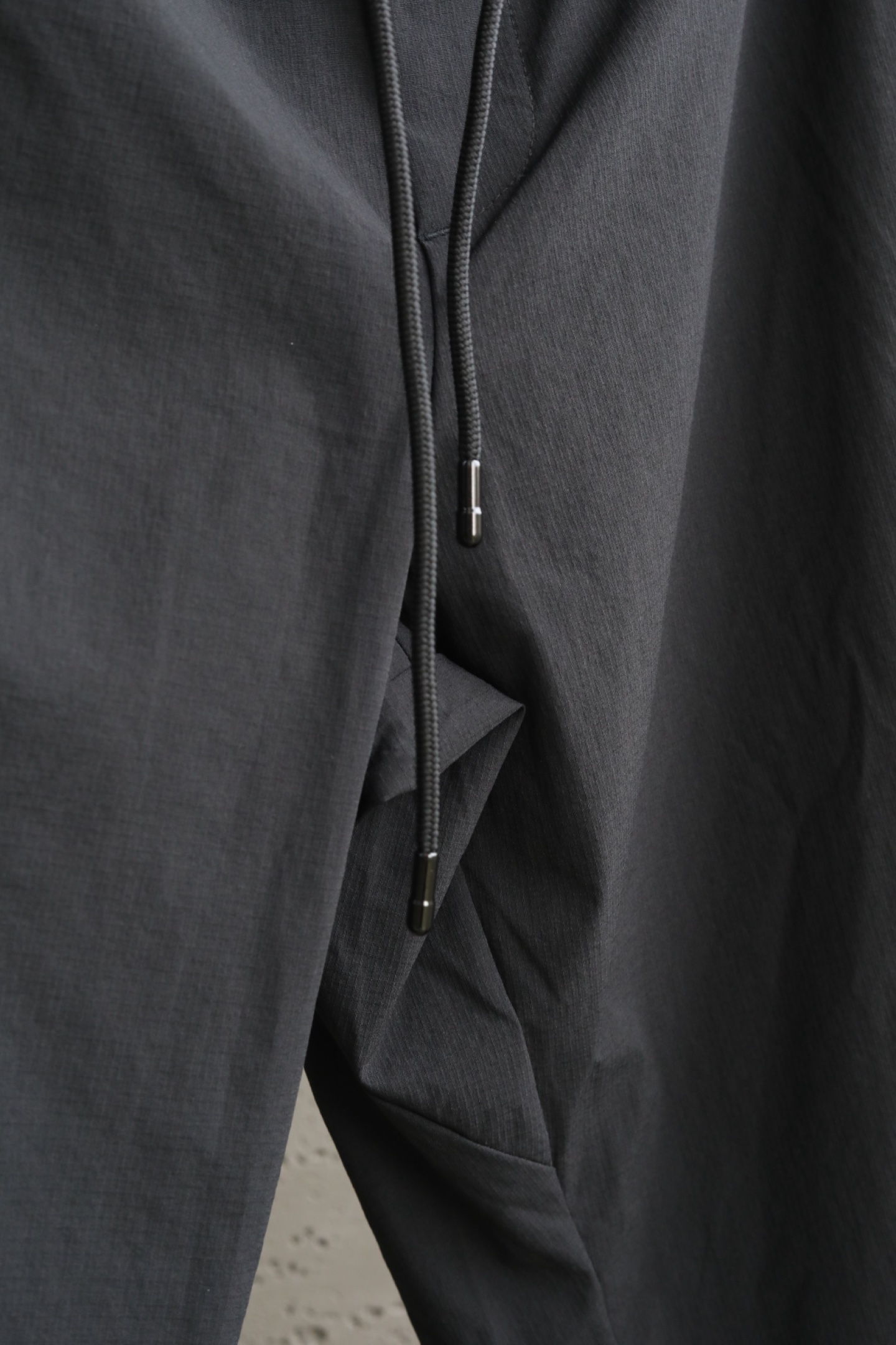 Yohji ya**moto｜2026 春夏新款运动卫裤 时尚演绎 ，三色设计，续写设计风格｜定制弹力混