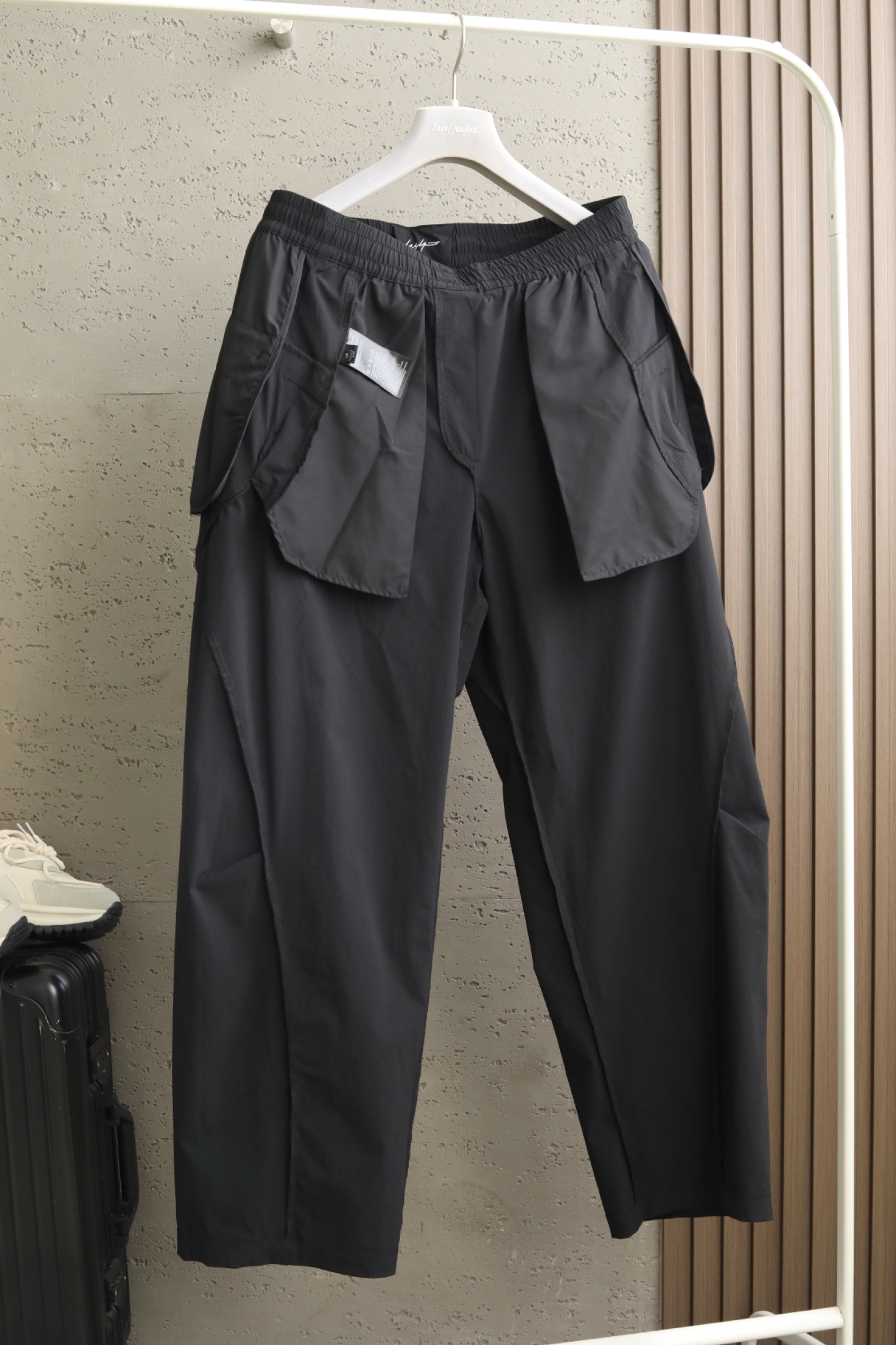 Yohji ya**moto｜2026 春夏新款运动卫裤 时尚演绎 ，三色设计，续写设计风格｜定制弹力混