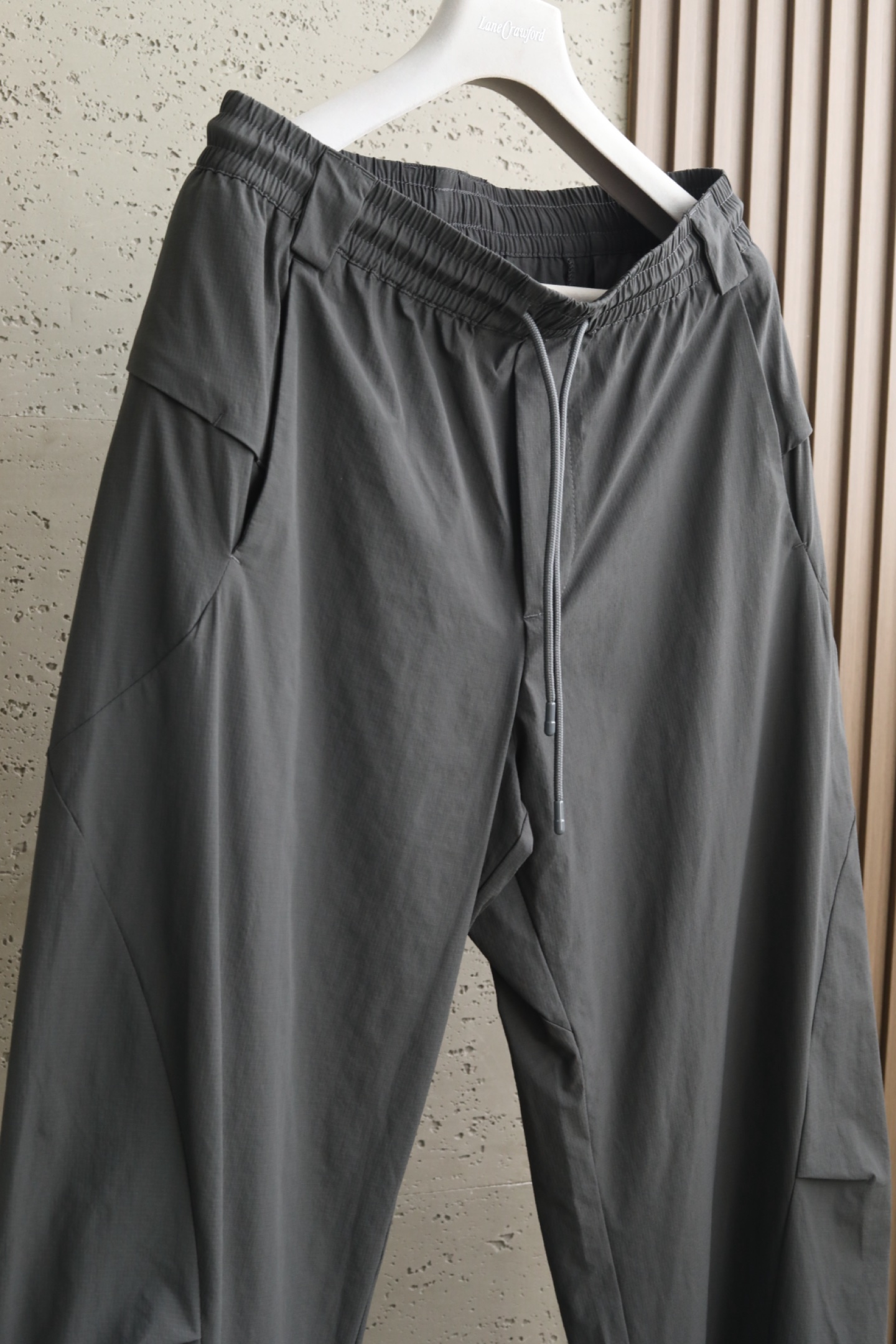 Yohji ya**moto｜2026 春夏新款运动卫裤 时尚演绎 ，三色设计，续写设计风格｜定制弹力混