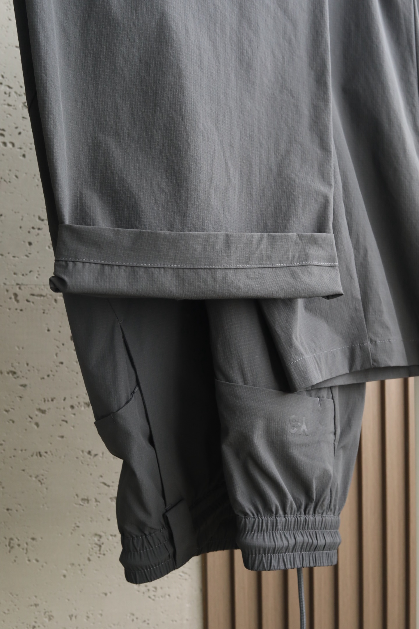 Yohji ya**moto｜2026 春夏新款运动卫裤 时尚演绎 ，三色设计，续写设计风格｜定制弹力混
