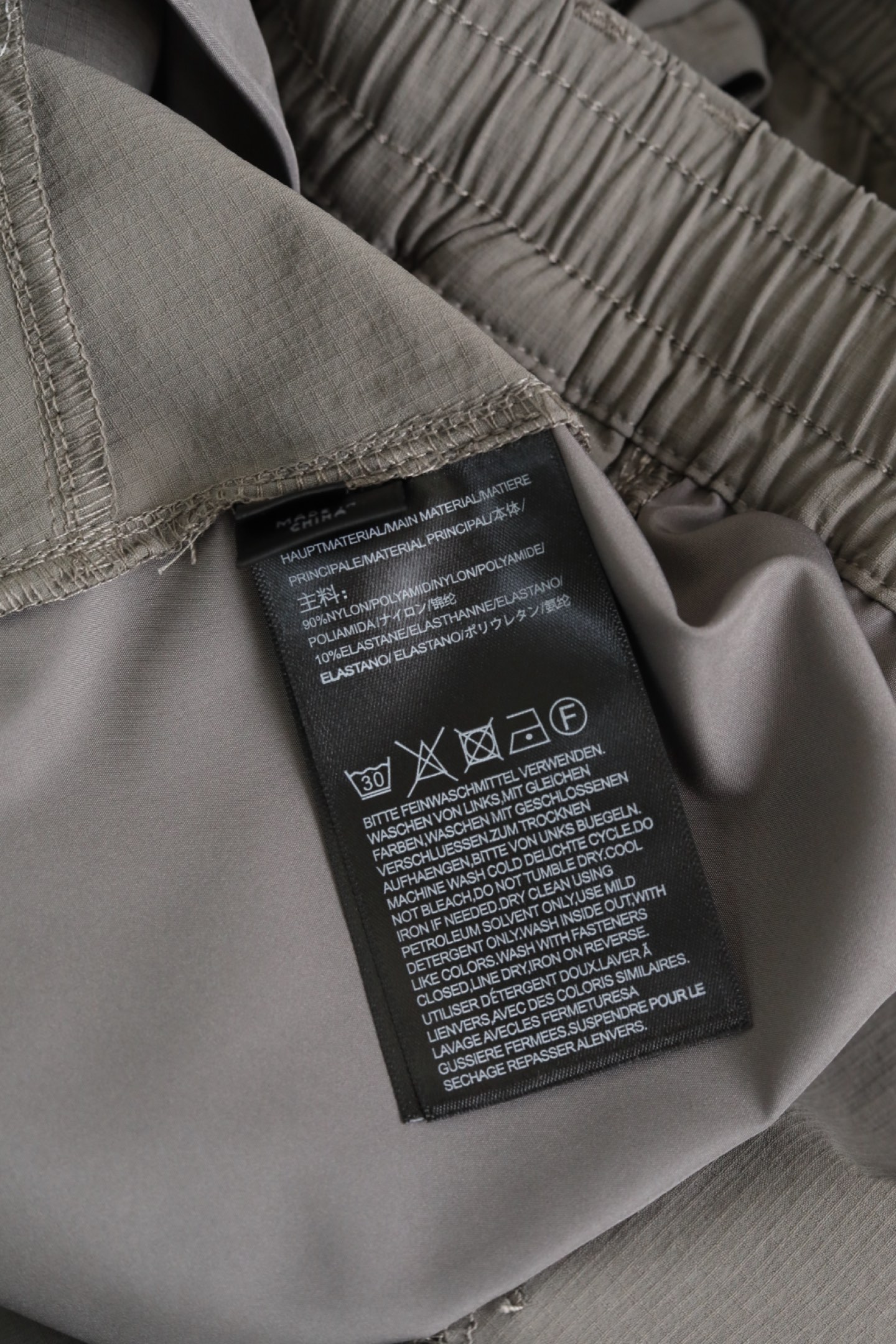 Yohji ya**moto｜2026 春夏新款运动卫裤 时尚演绎 ，三色设计，续写设计风格｜定制弹力混