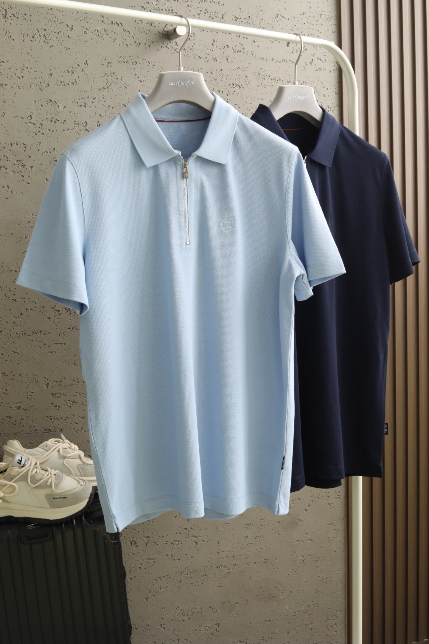 🔥 loro Piana春夏季桑蚕丝混纺T恤 | 品质之选，清爽潇洒🔥👕 高品质面料：精选22.5%莱赛