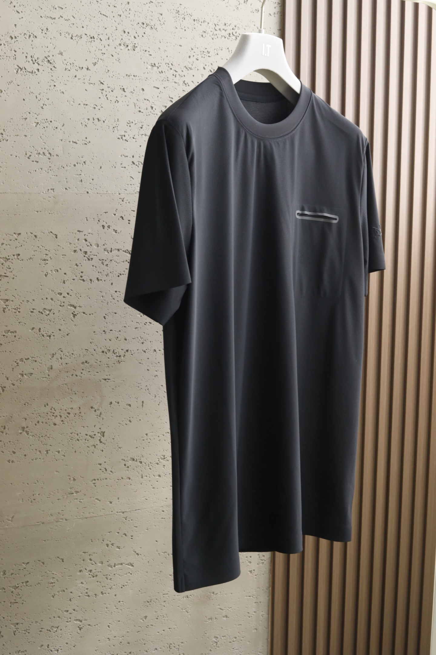 2026 SS HIGH END OUTdoor 户外系列arc 轻薄速干圆领 高密度面料：55天丝加3