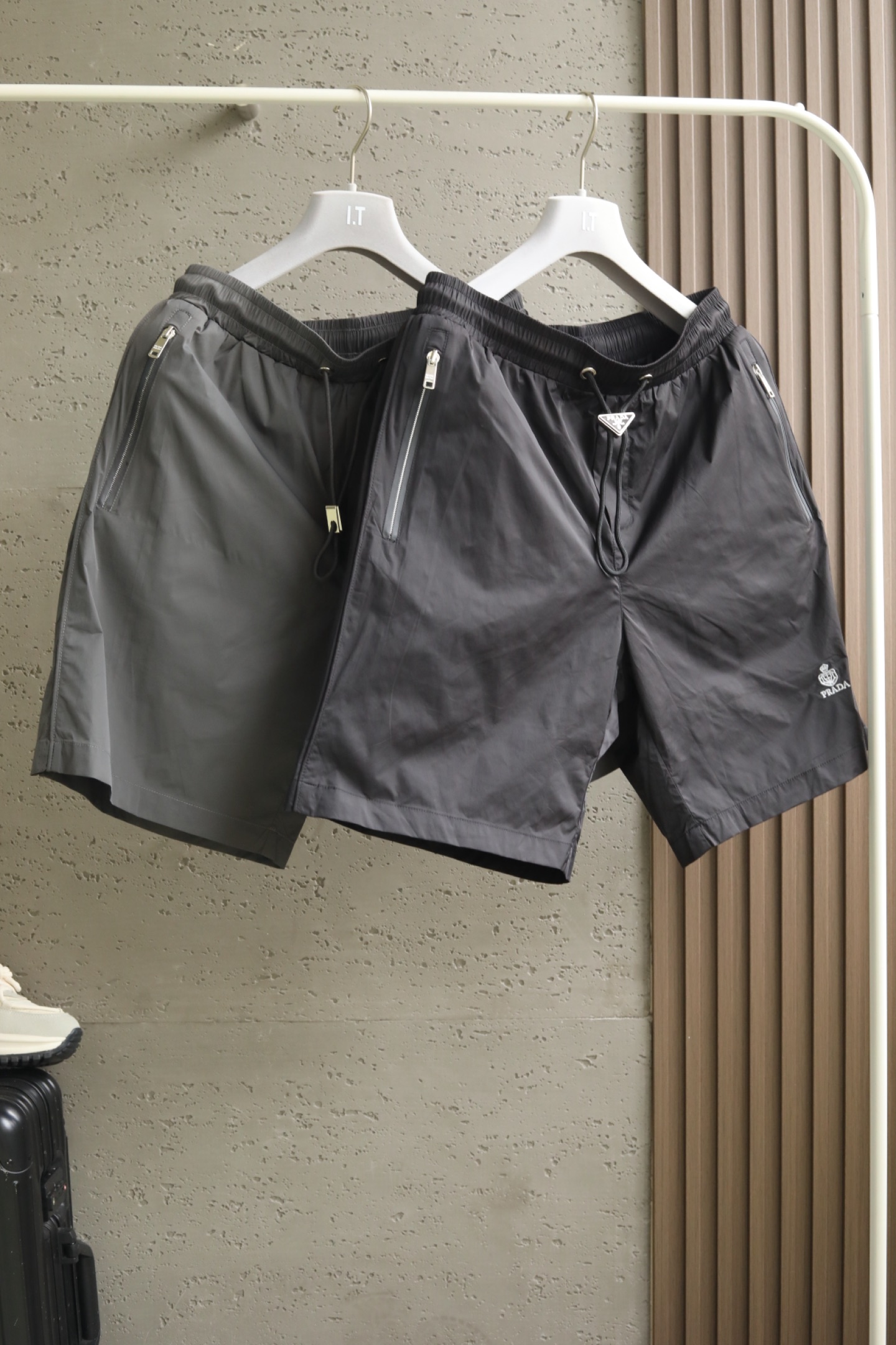 🆕 2026 SS｜ PA春夏新品沙滩裤🩳。 柜*售品质感，为夏季清爽出行添一份色彩。轻薄舒爽的面料，保