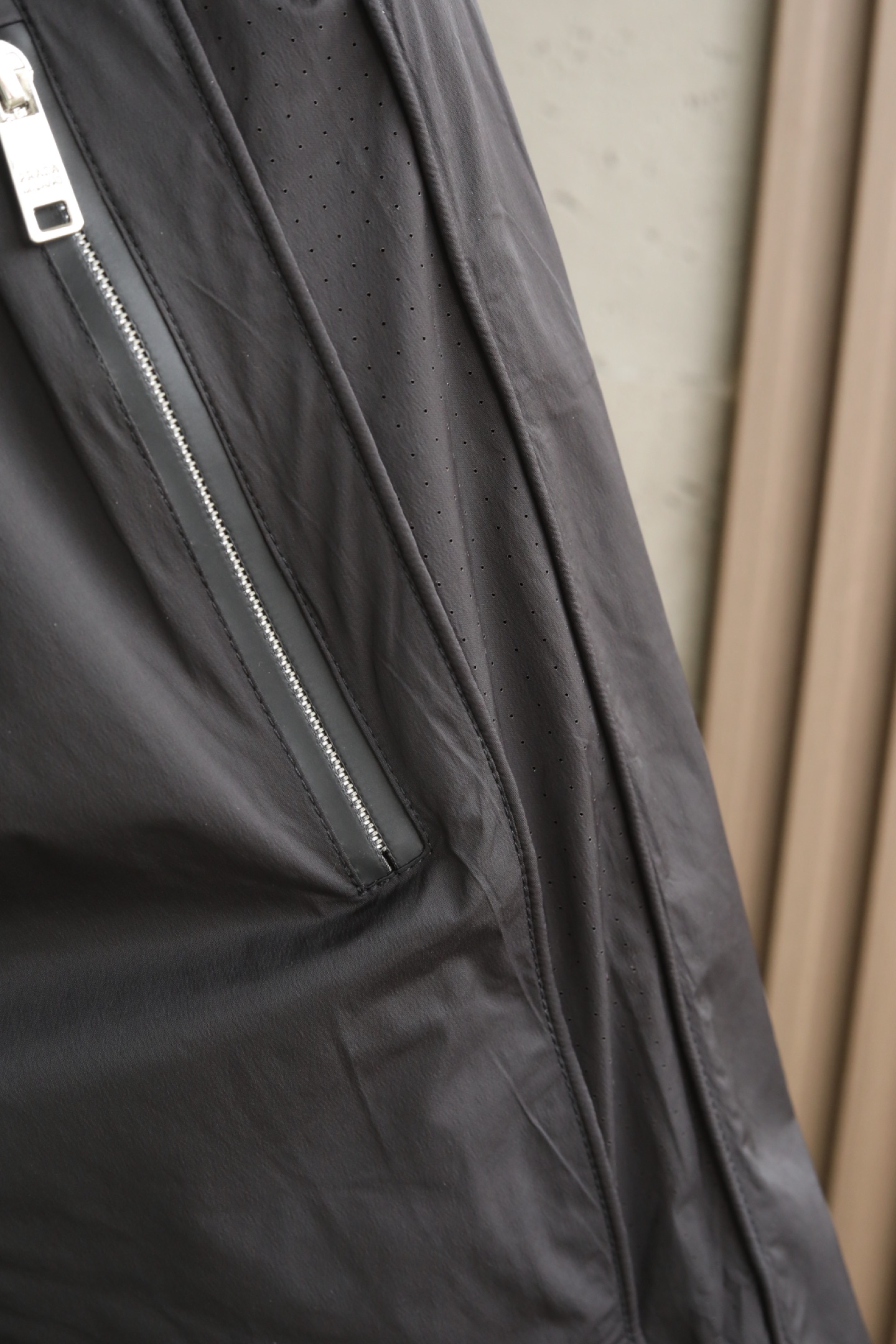 🆕 2026 SS｜ PA春夏新品沙滩裤🩳。 柜*售品质感，为夏季清爽出行添一份色彩。轻薄舒爽的面料，保