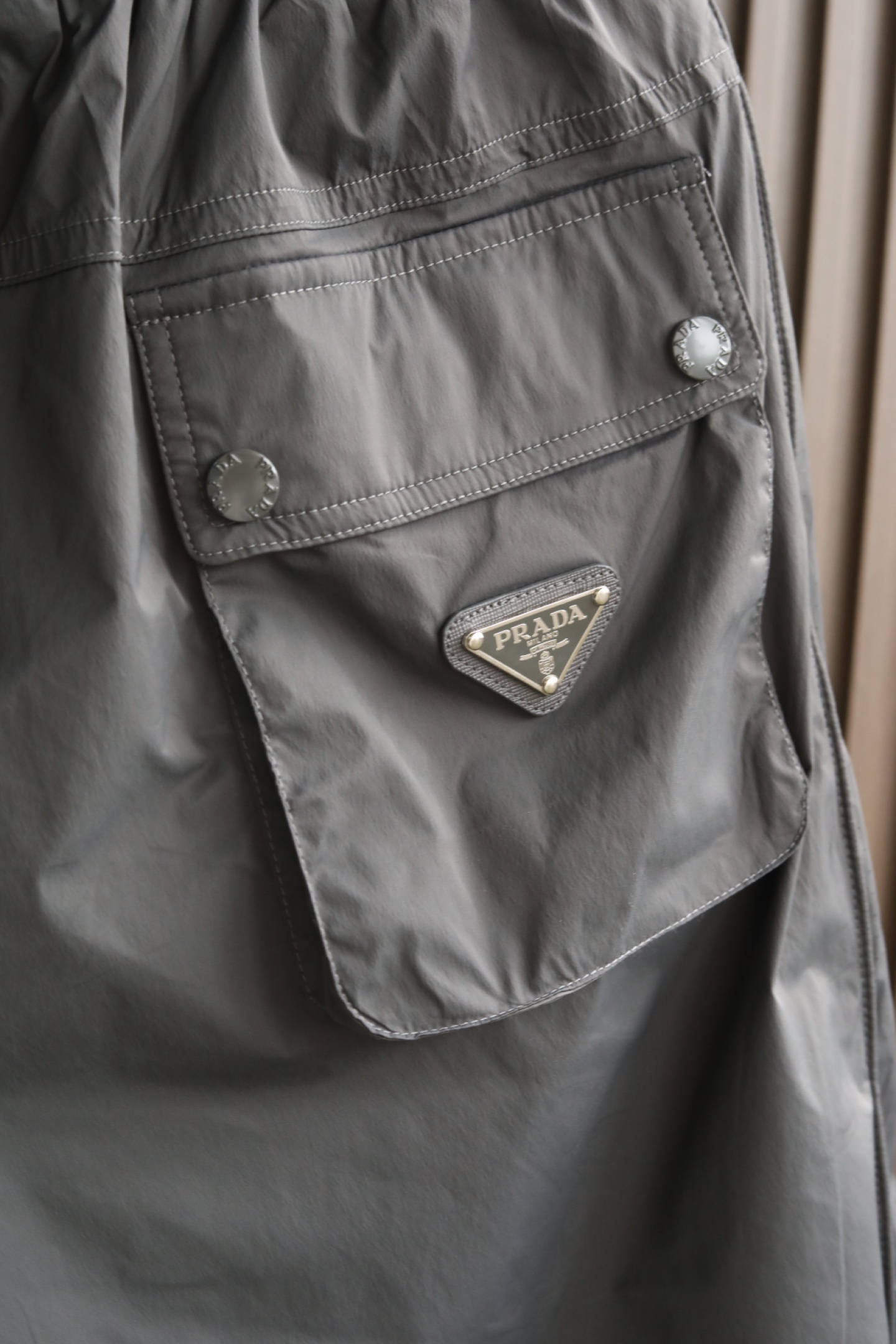 🆕 2026 SS｜ PA春夏新品沙滩裤🩳。 柜*售品质感，为夏季清爽出行添一份色彩。轻薄舒爽的面料，保