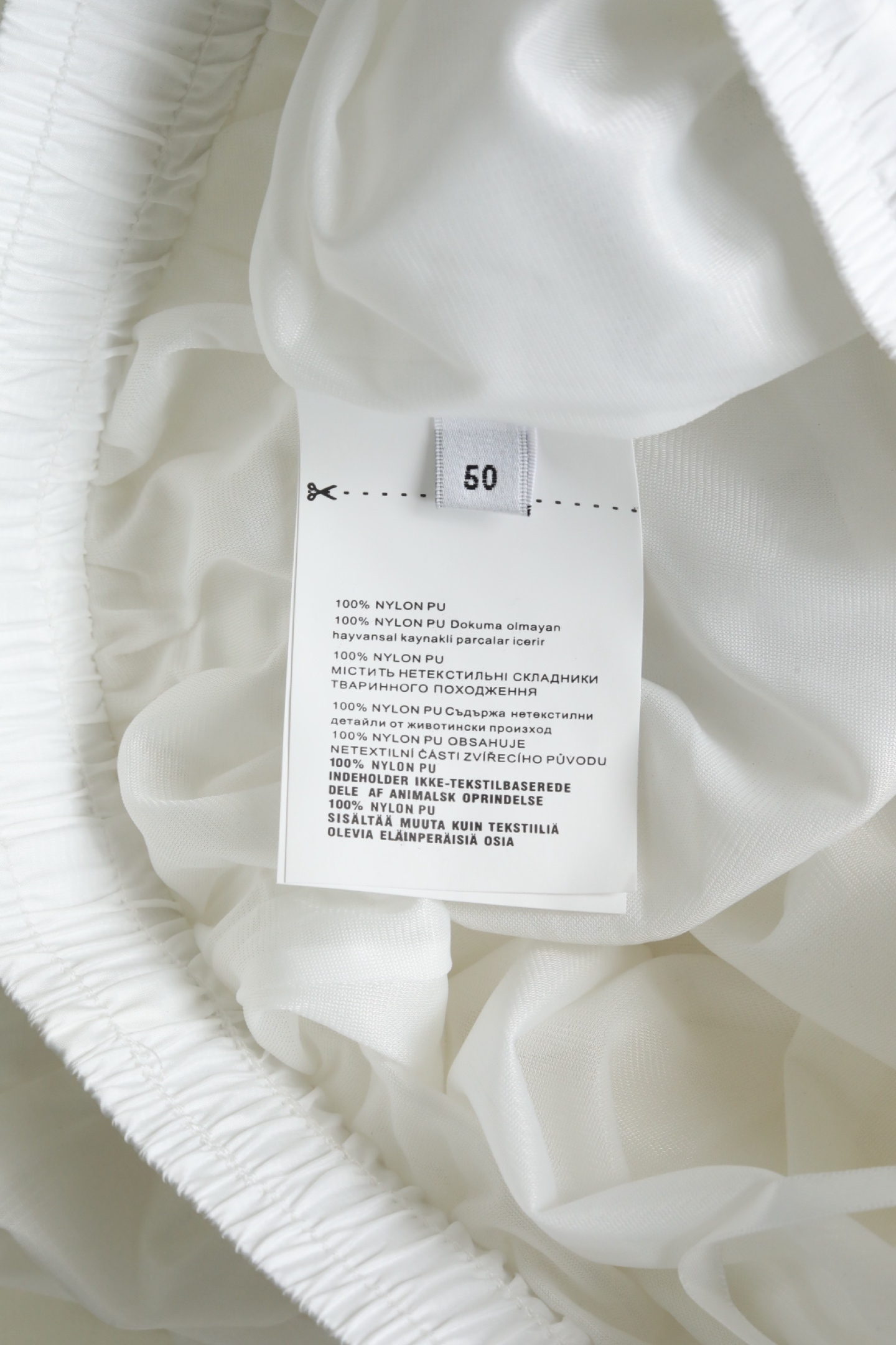 🔥🔥🔥2026年夏季上新 MO*CLER蒙口 26年夏季新款休闲短裤经典标识速干抽绳沙滩短裤采用高密度锦