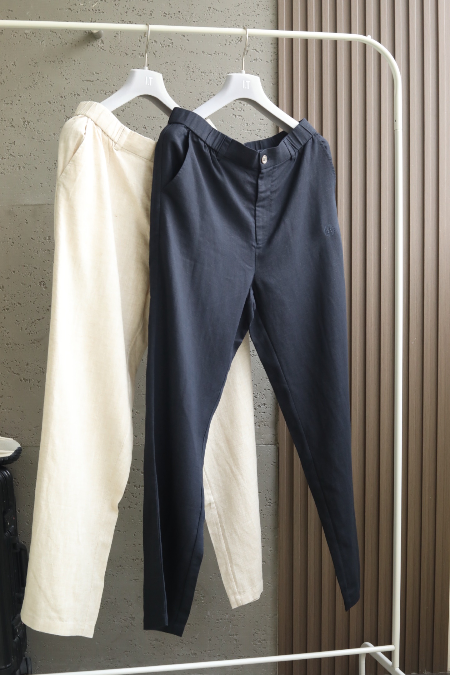 🆕 H家2026春夏新品｜高定亚麻天丝混纺休闲西裤 以70%🇫🇷亚麻混纺30%天丝的高端面料为基底，自带