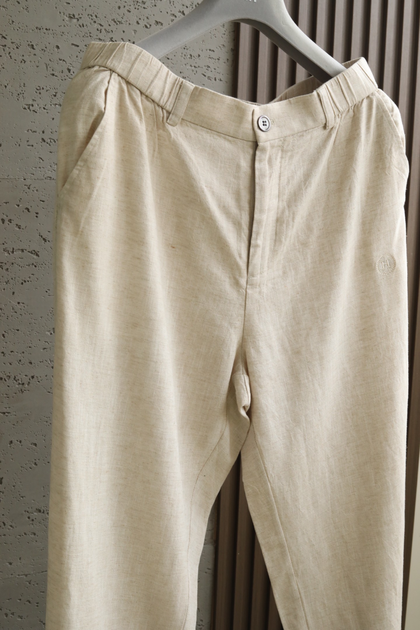 🆕 H家2026春夏新品｜高定亚麻天丝混纺休闲西裤 以70%🇫🇷亚麻混纺30%天丝的高端面料为基底，自带