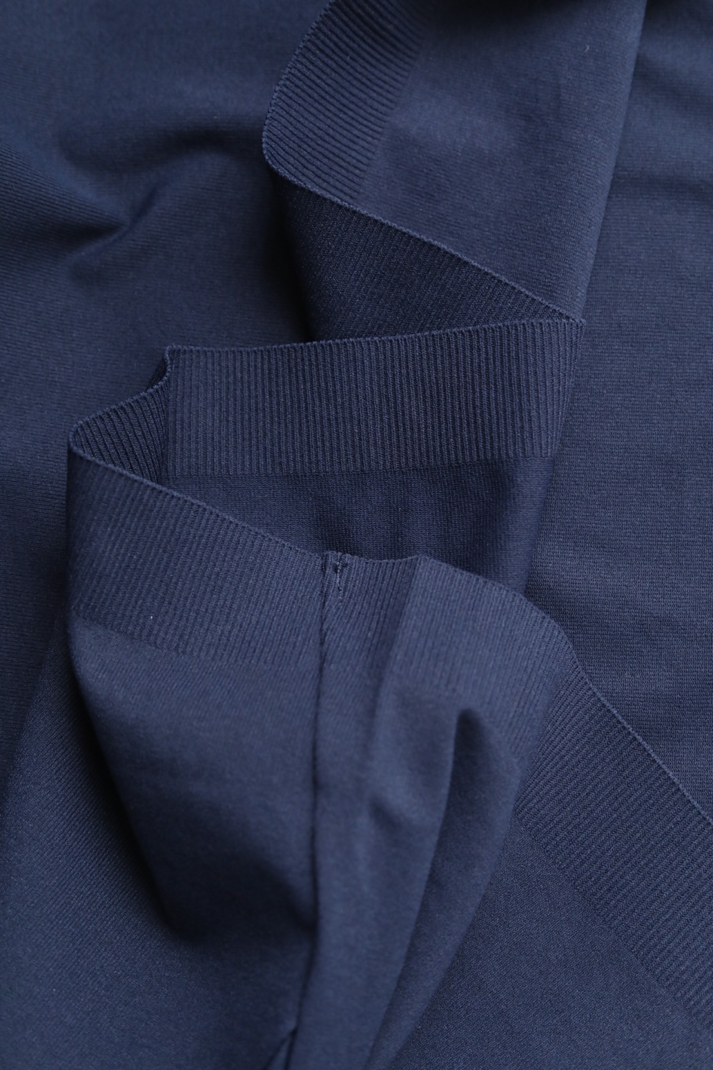 🆕🆕🆕2026春夏新款｜Pors*che双色轻商务休闲翻领 进口纤维丝混纺，触感丝滑柔软，带来极致贴服透