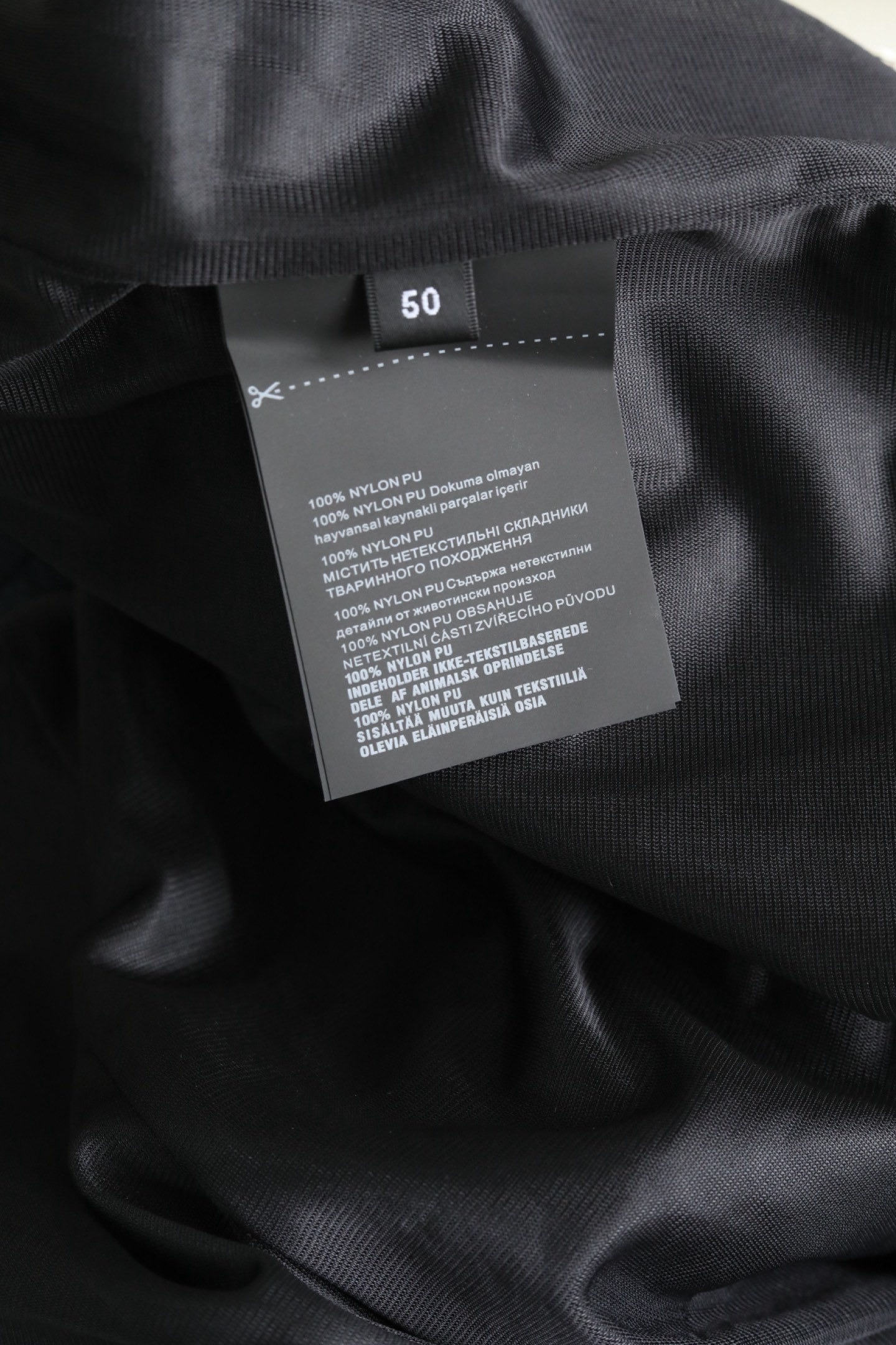 🔥🔥🔥2026夏季上新 Mo*cler蒙口 26年夏季新款短裤定制进口速干面料舒适柔软透气性好！裤腿拼接