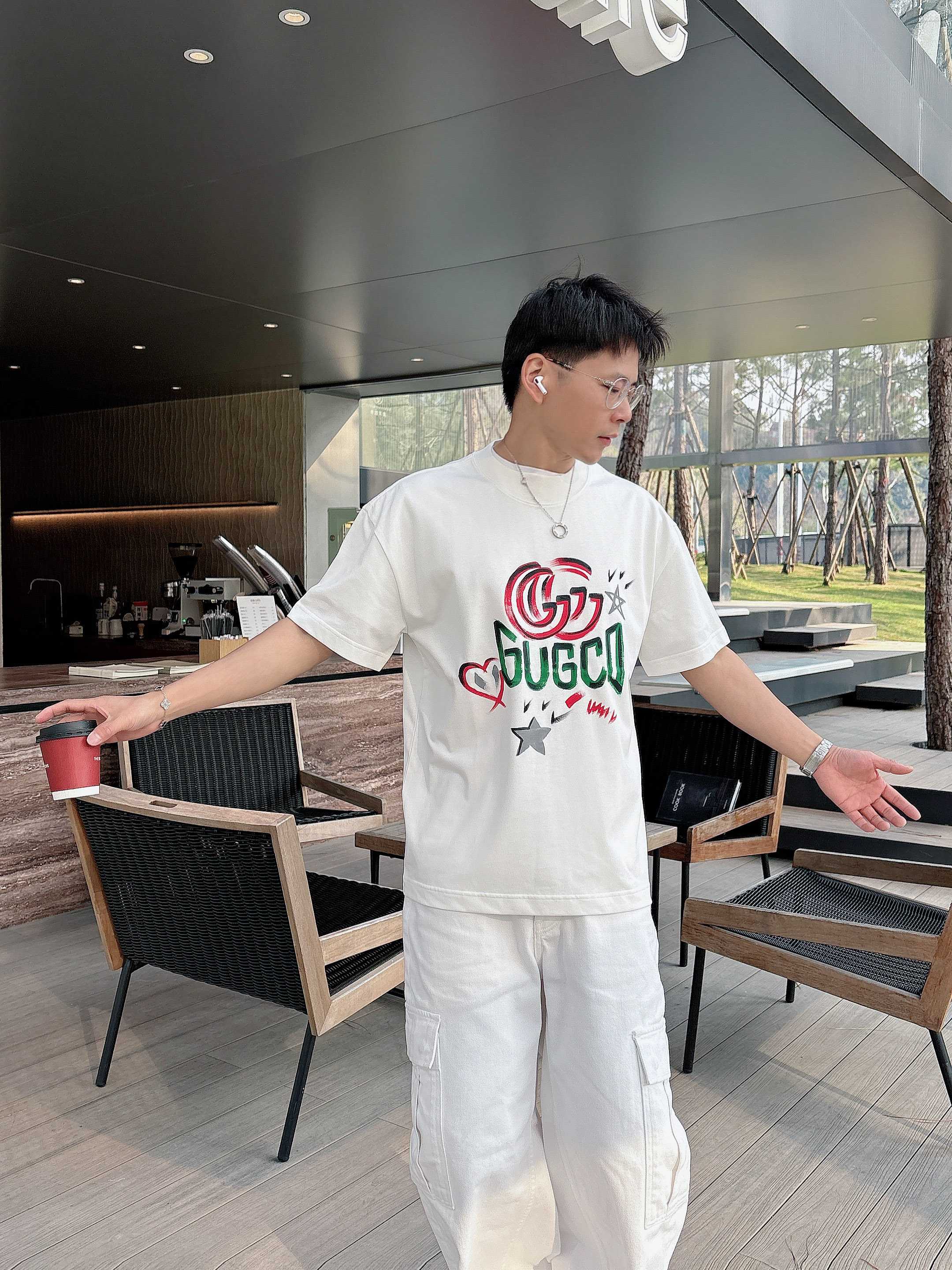 “Handmade Art Series: Summer Shirts in Black and White, Sizes M-3XL” - 图片 3