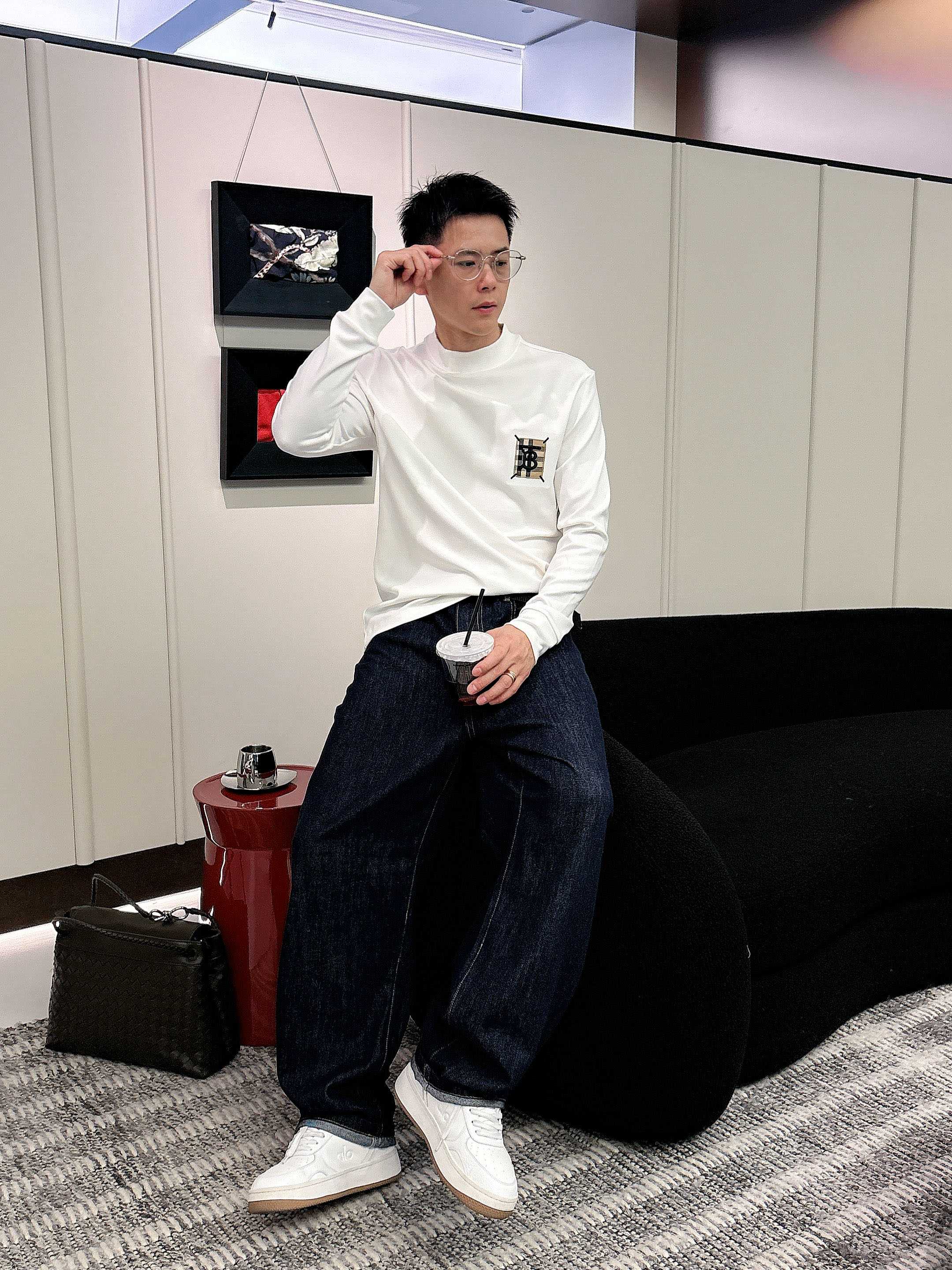 巴宝莉2025秋冬新款，定制面料，定制logo，舒适性与透气性兼优，柔软抗皱弹性和垂性极佳，无论是单穿或