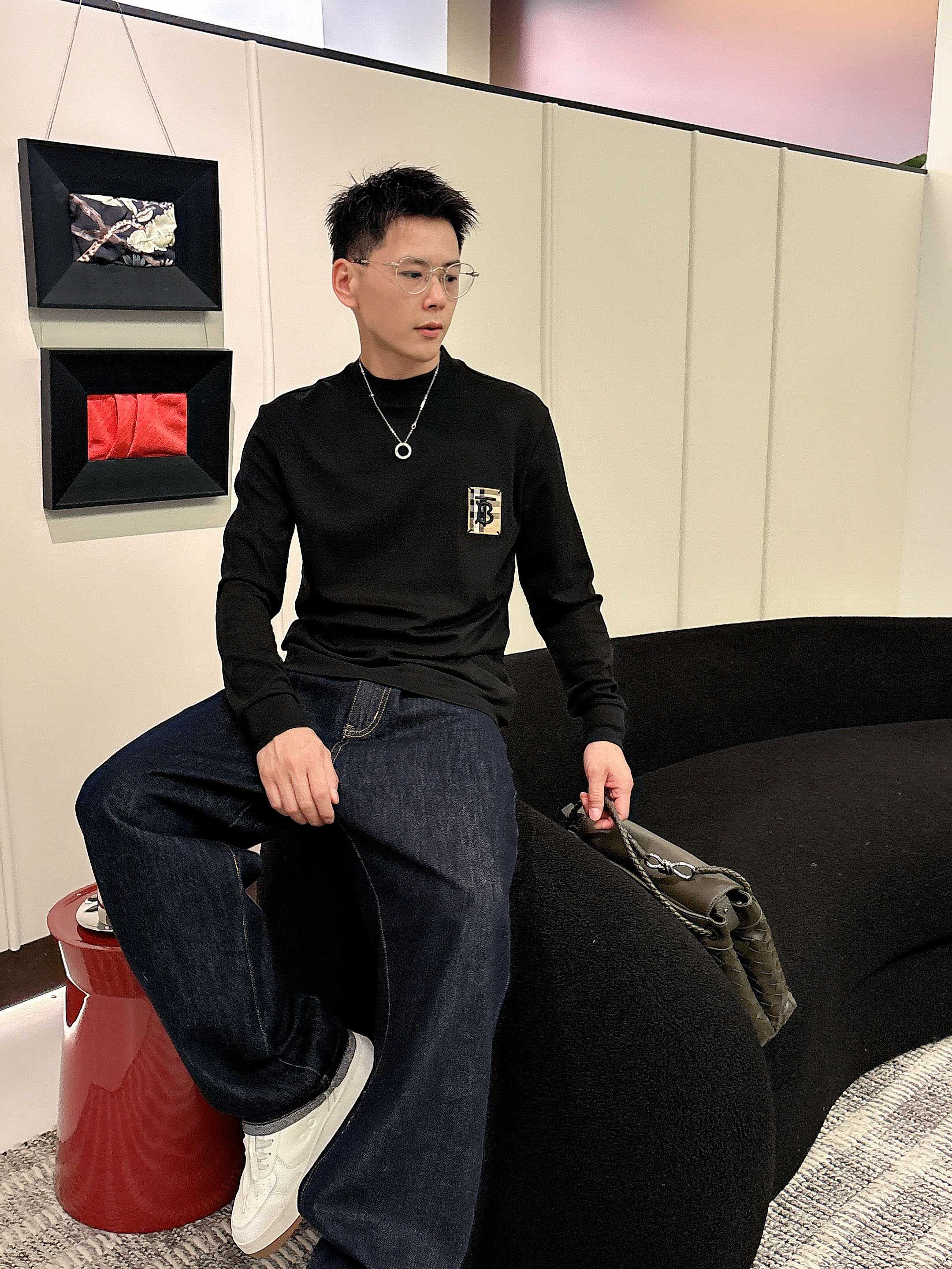 巴宝莉2025秋冬新款，定制面料，定制logo，舒适性与透气性兼优，柔软抗皱弹性和垂性极佳，无论是单穿或