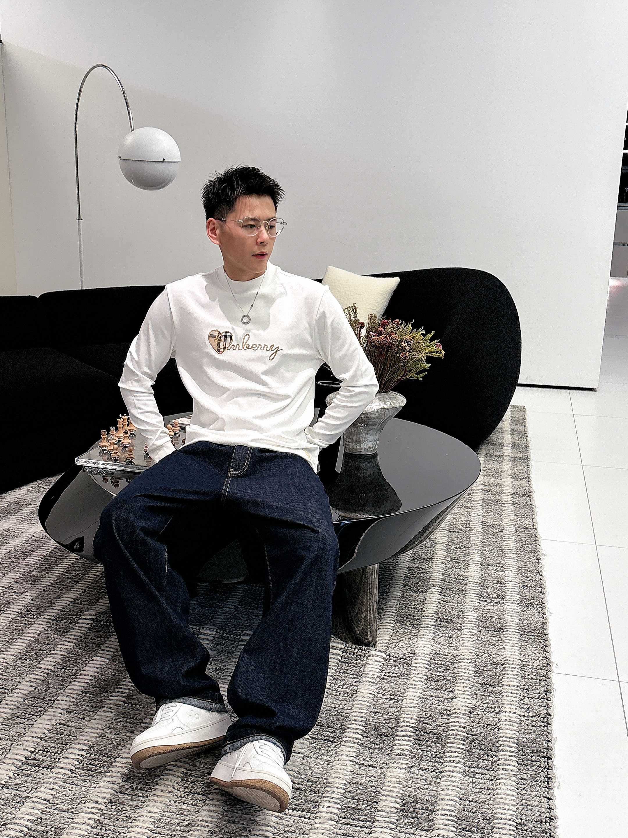 巴宝莉2025秋冬新款，定制面料，定制刺绣logo，舒适性与透气性兼优，柔软抗皱弹性和垂性极佳，无论是单