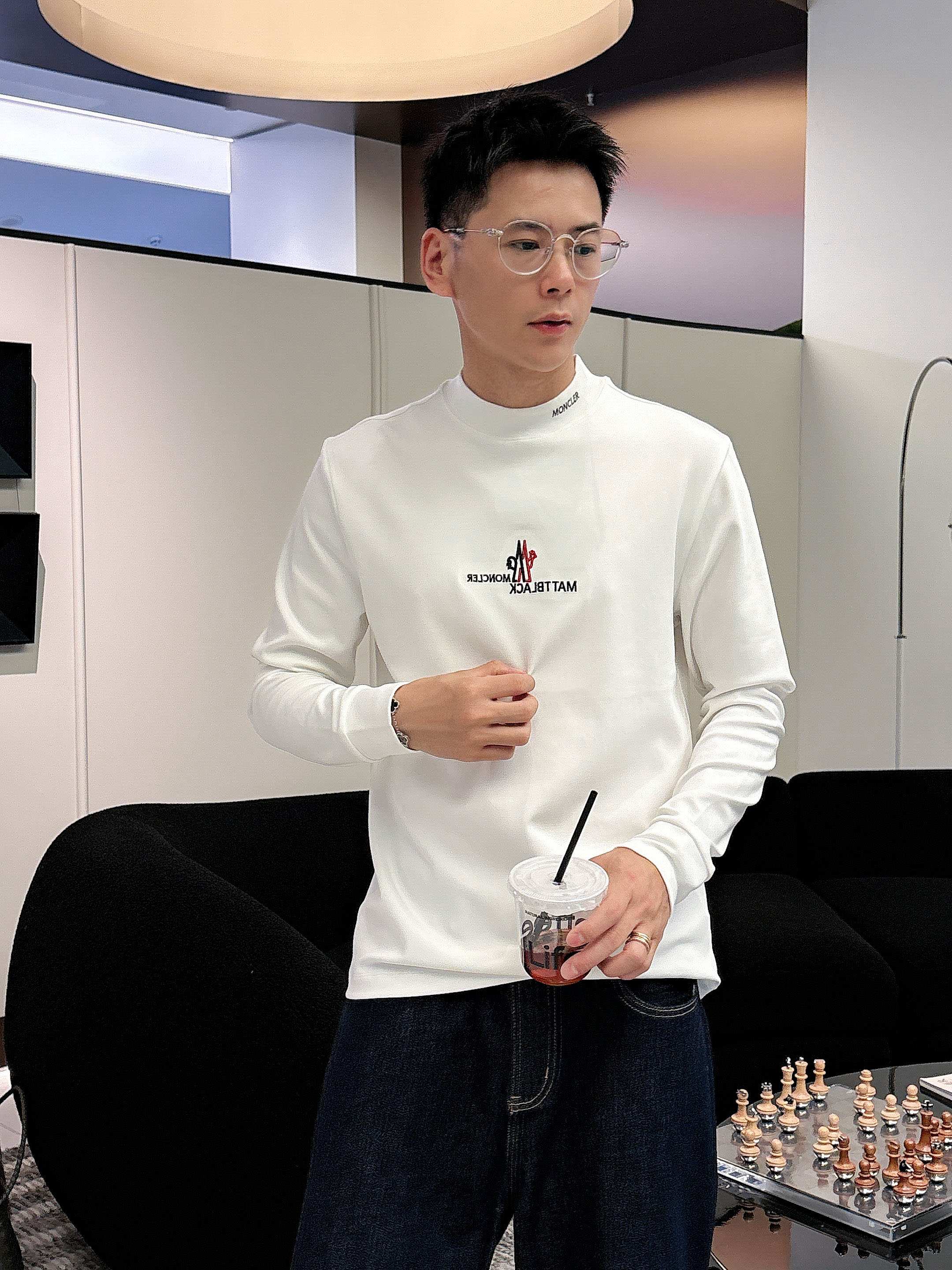 蒙口2025秋冬新款，定制面料，定制刺绣logo，舒适性与透气性兼优，柔软抗皱弹性和垂性极佳，无论是单穿