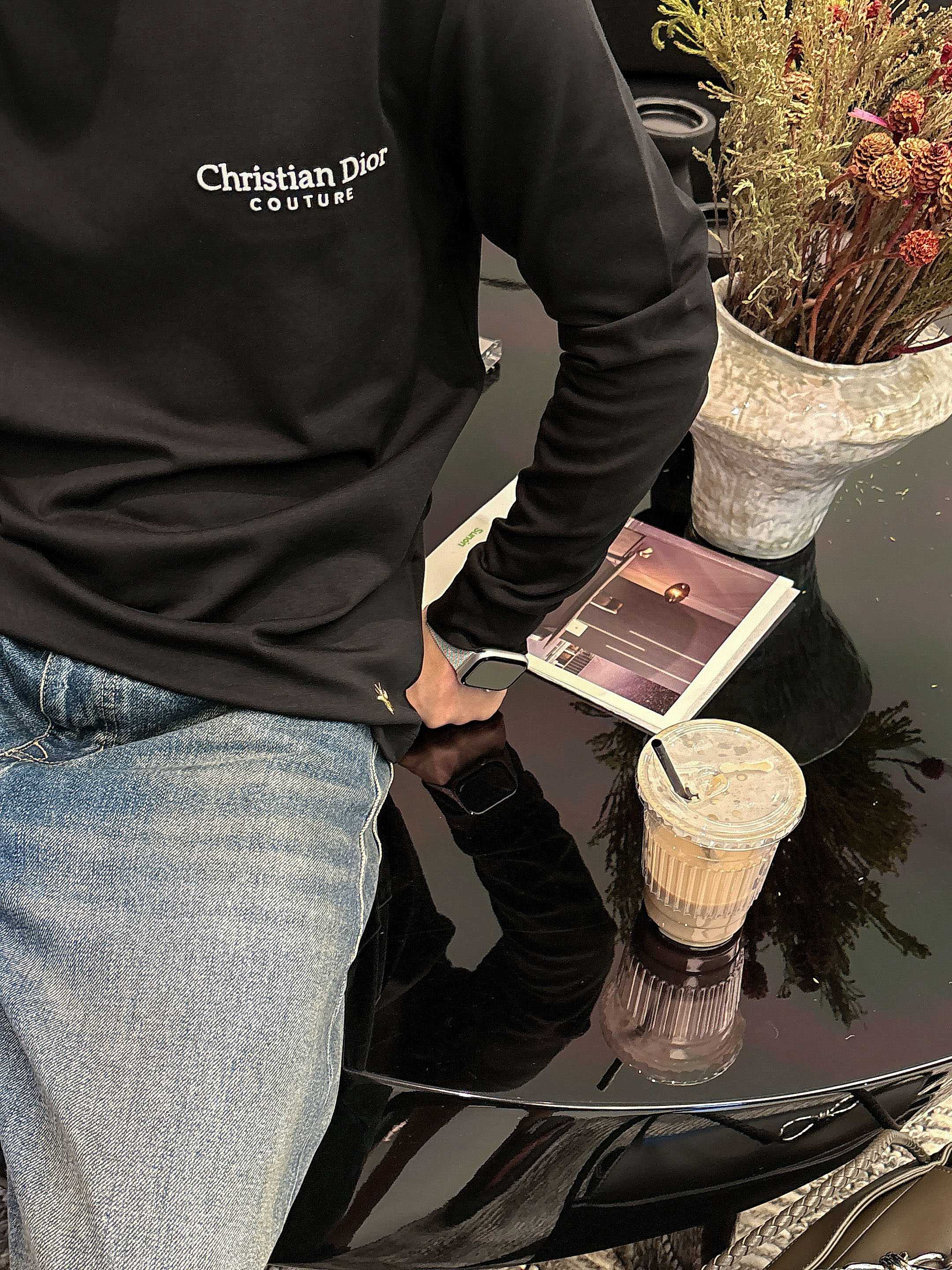 Dior2025秋冬新款，定制面料，独特工艺logo，舒适性与透气性兼优，柔软抗皱弹性和垂性极佳，无论是