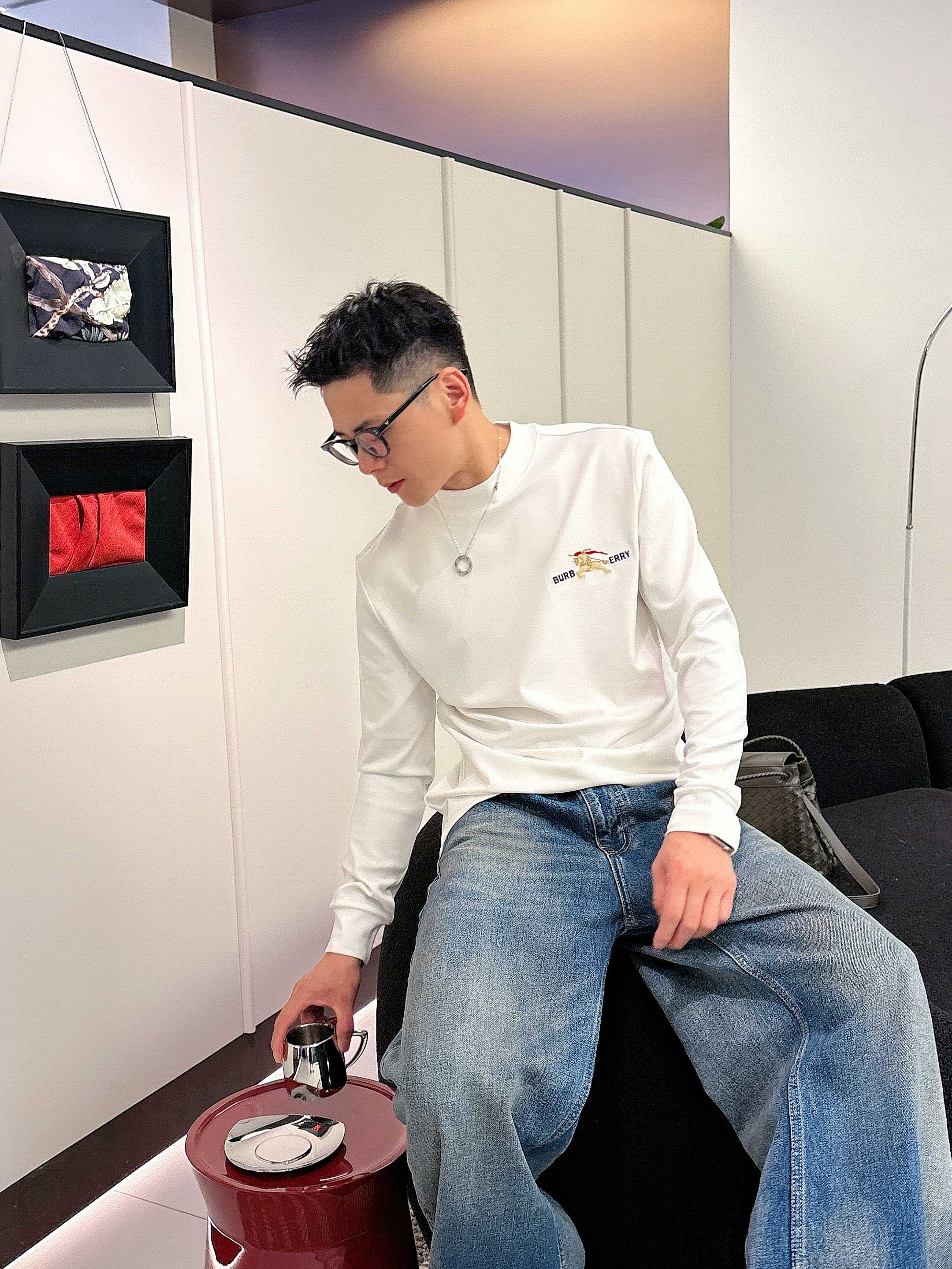 巴宝莉2025秋冬新款，定制面料，定制logo，舒适性与透气性兼优，柔软抗皱弹性和垂性极佳，无论是单穿或