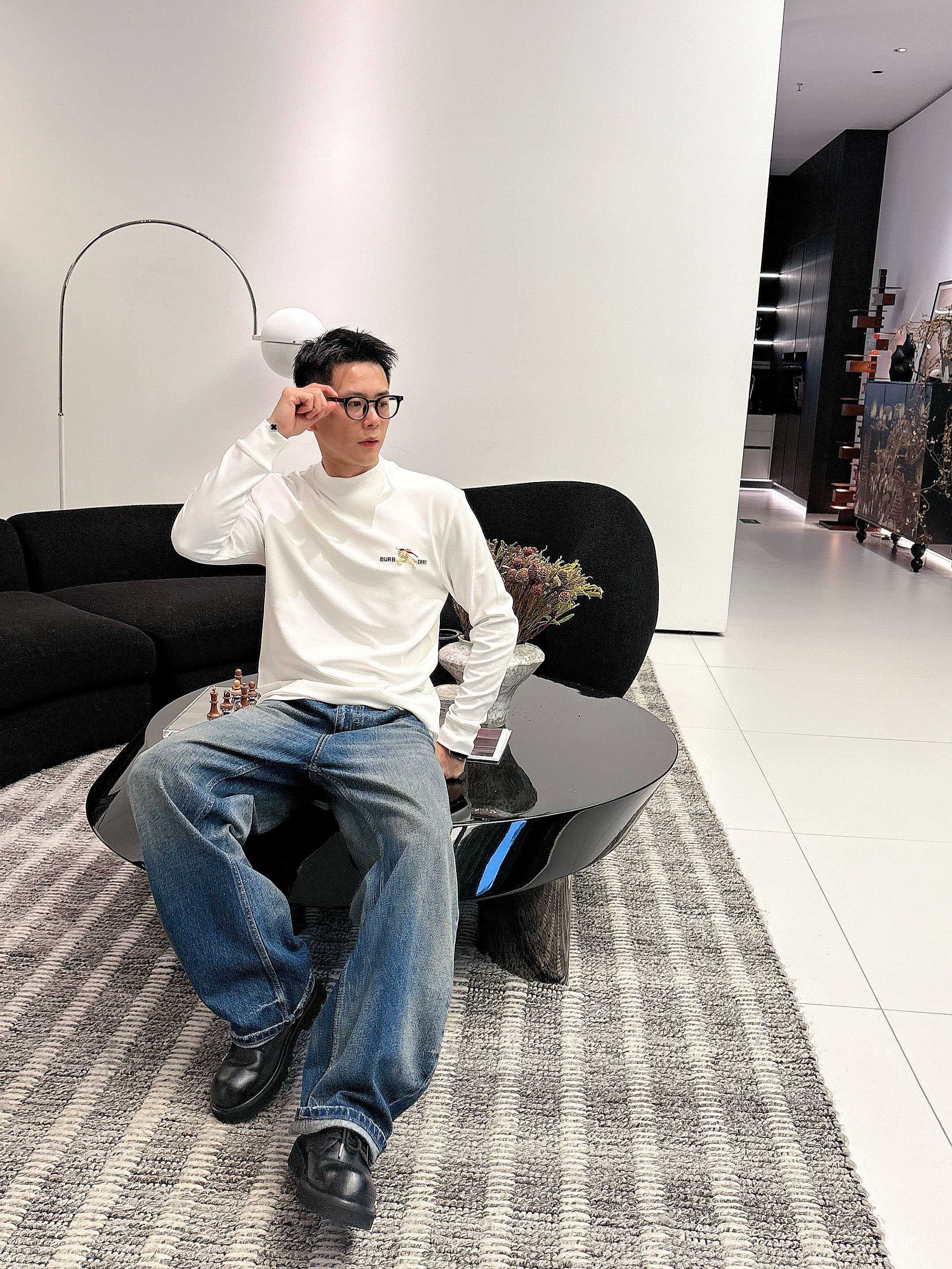 巴宝莉2025秋冬新款，定制面料，定制logo，舒适性与透气性兼优，柔软抗皱弹性和垂性极佳，无论是单穿或