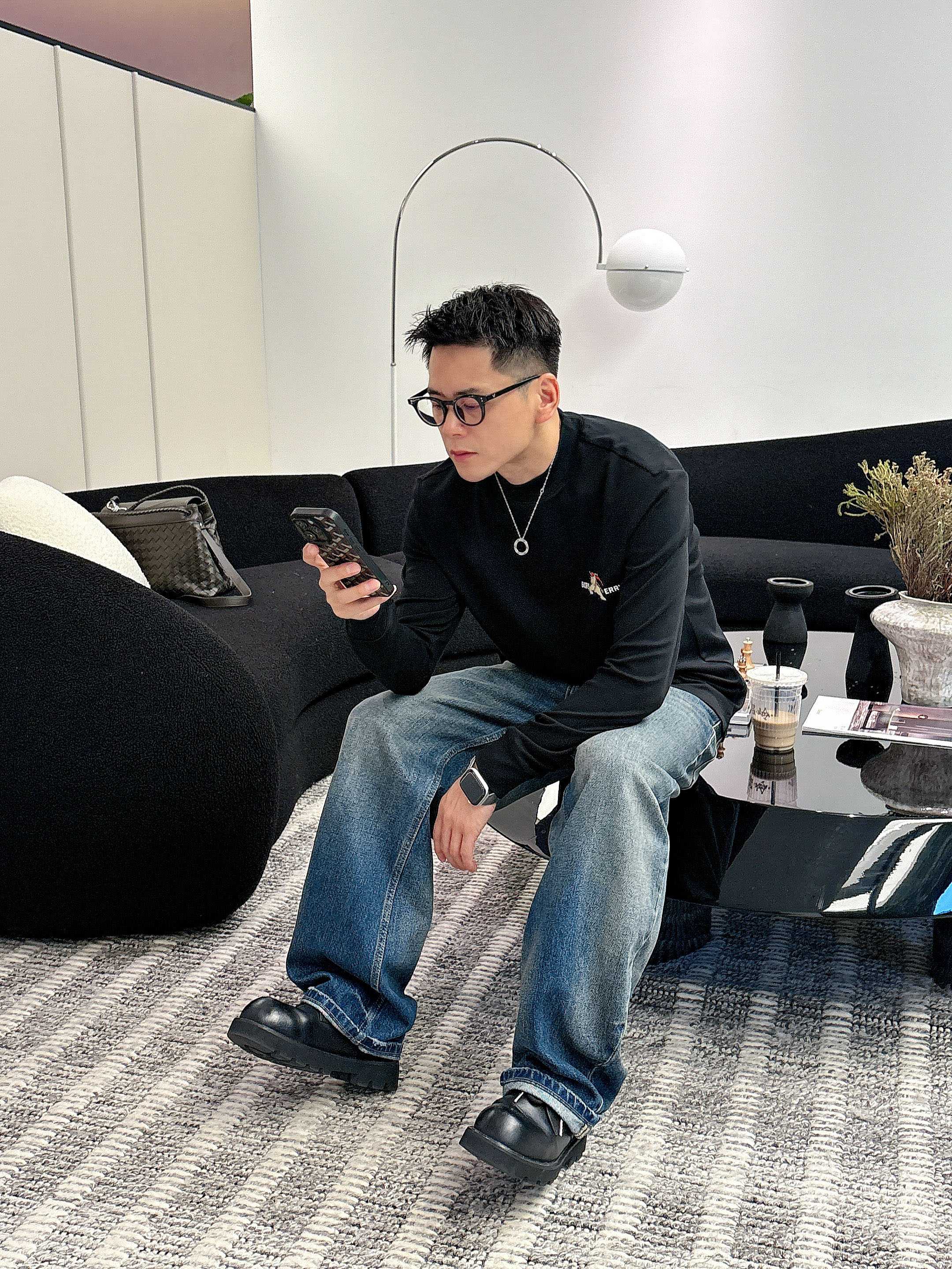 巴宝莉2025秋冬新款，定制面料，定制logo，舒适性与透气性兼优，柔软抗皱弹性和垂性极佳，无论是单穿或