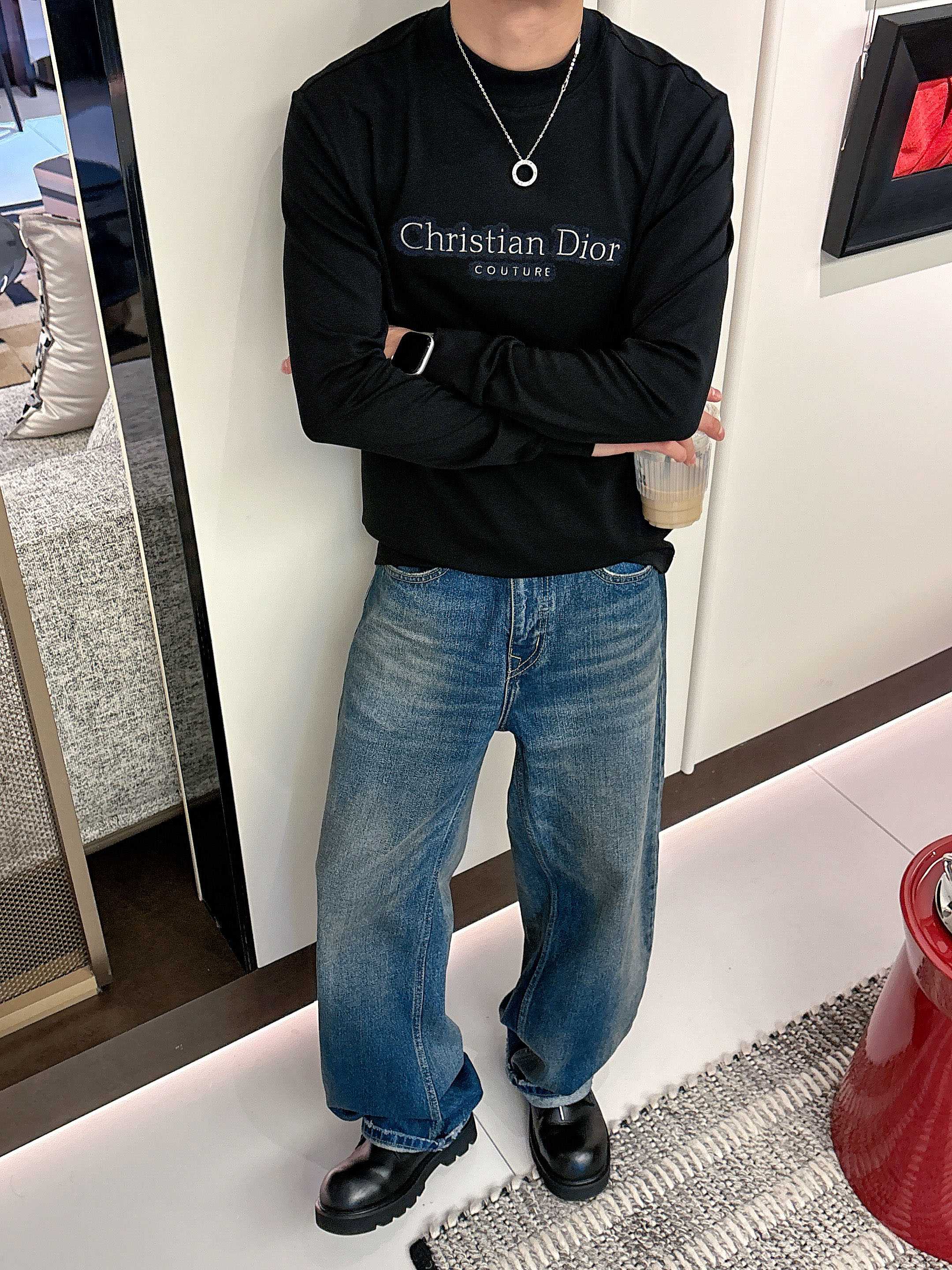 Dior2025秋冬新款，定制面料，独特工艺logo，舒适性与透气性兼优，柔软抗皱弹性和垂性极佳，无论是