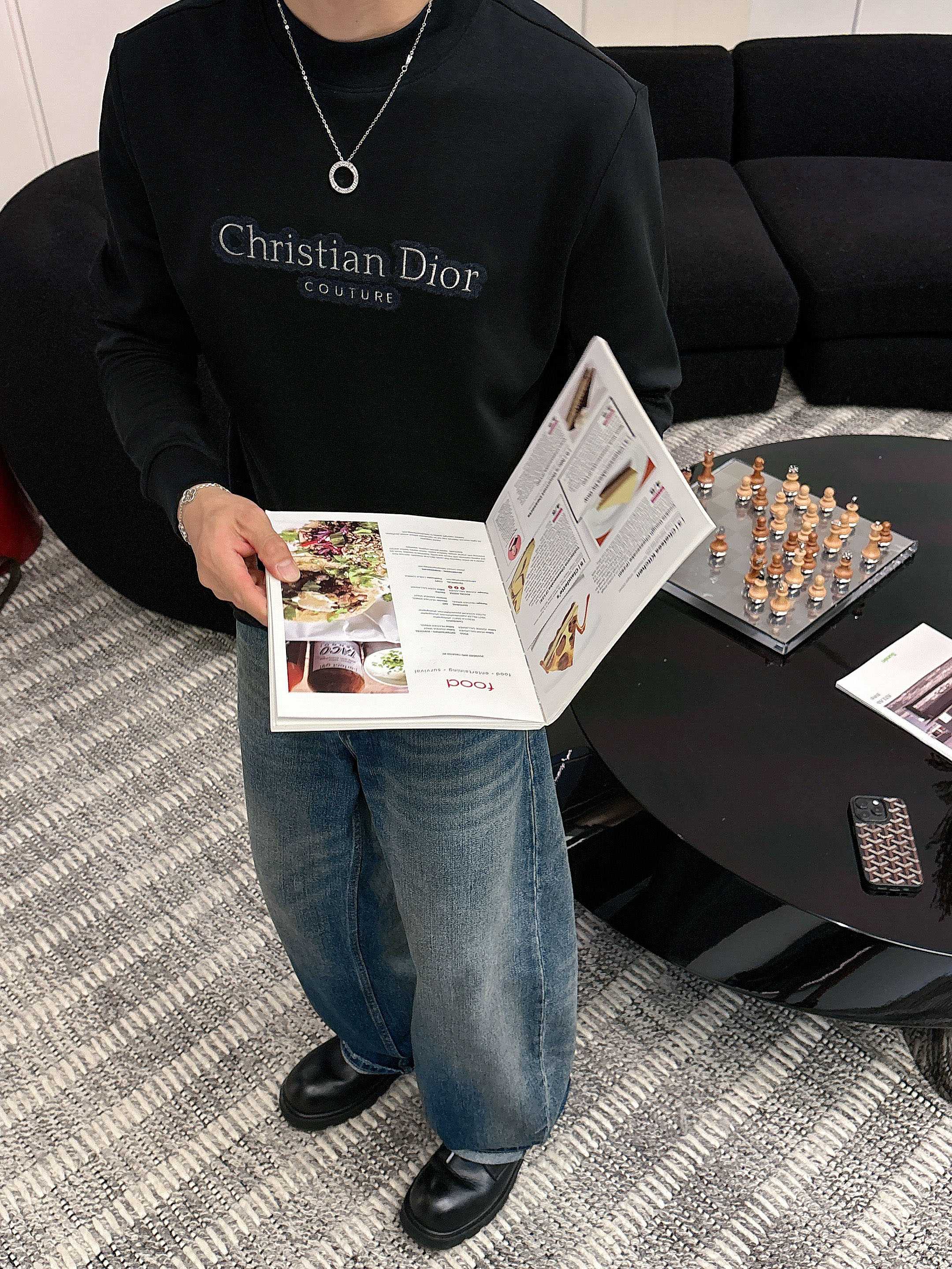 Dior2025秋冬新款，定制面料，独特工艺logo，舒适性与透气性兼优，柔软抗皱弹性和垂性极佳，无论是