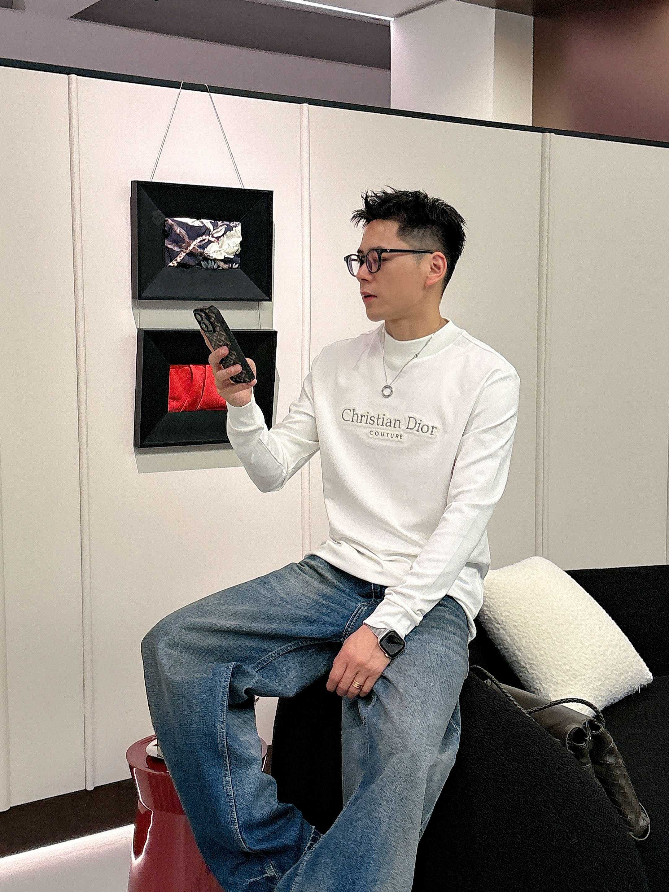 Dior2025秋冬新款，定制面料，独特工艺logo，舒适性与透气性兼优，柔软抗皱弹性和垂性极佳，无论是