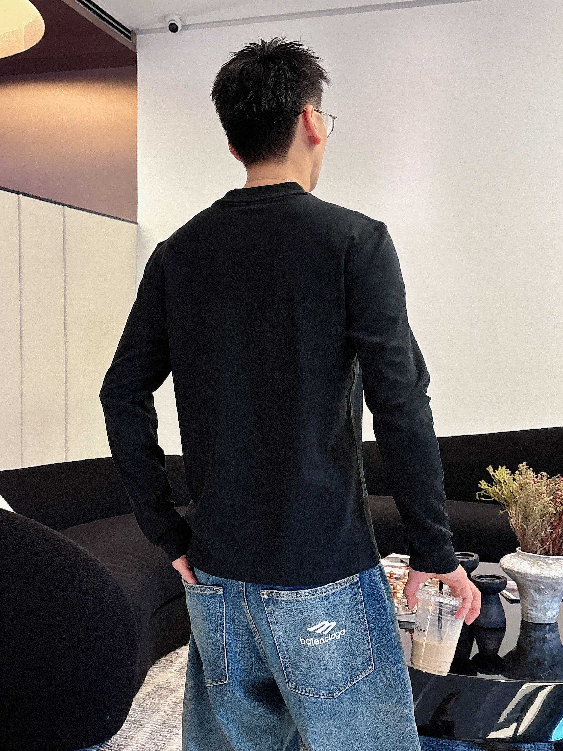 蒙口2025秋冬新款，定制面料，定制logo，舒适性与透气性兼优，柔软抗皱弹性和垂性极佳，无论是单穿或是