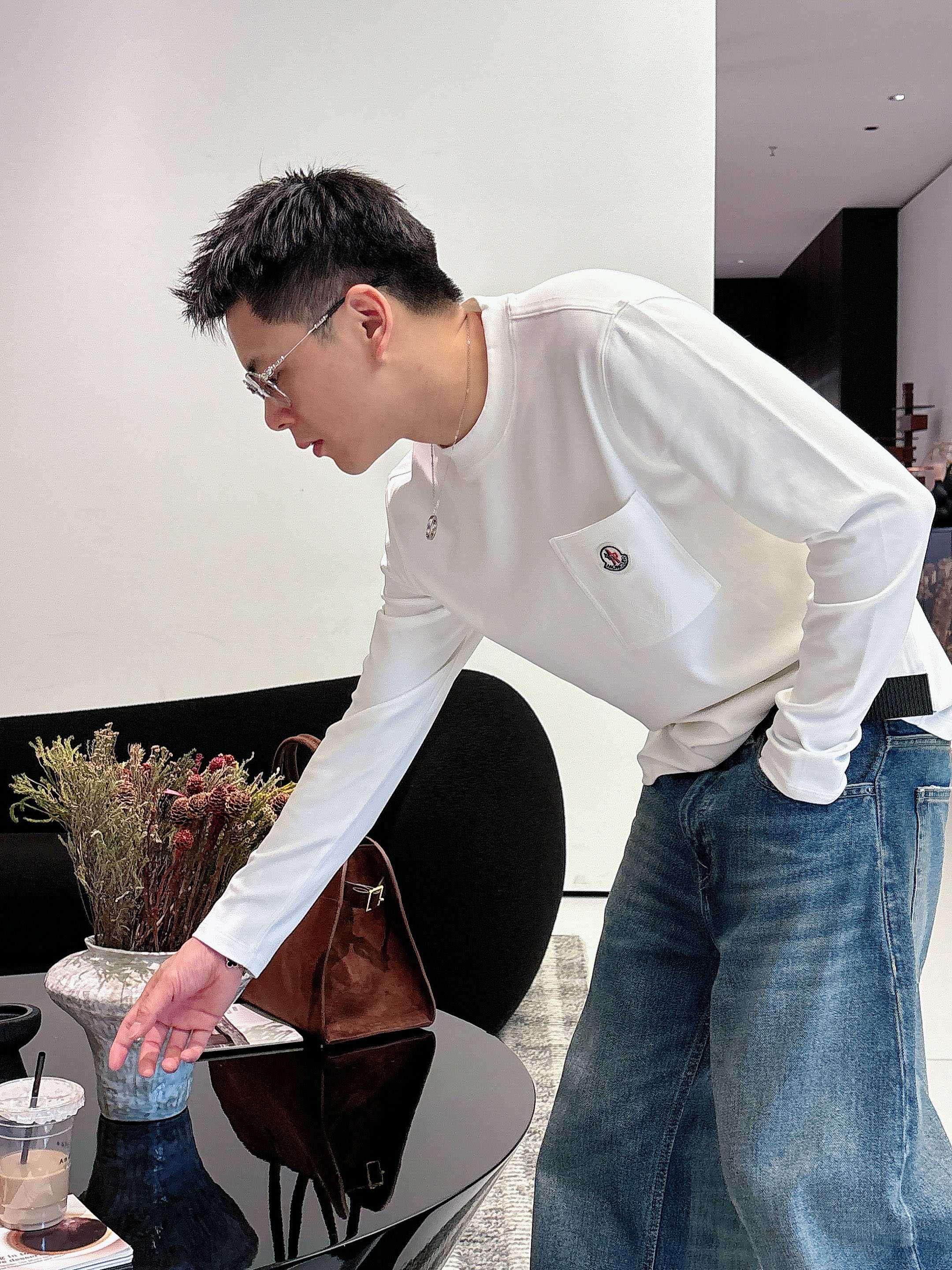 蒙口2025秋冬新款，定制面料，定制logo，舒适性与透气性兼优，柔软抗皱弹性和垂性极佳，无论是单穿或是