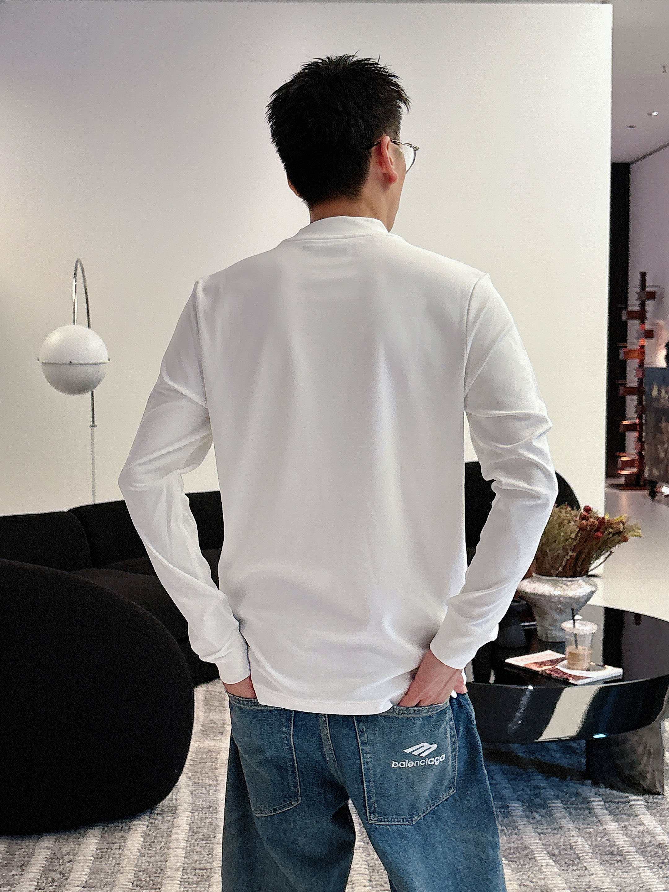 蒙口2025秋冬新款，定制面料，定制logo，舒适性与透气性兼优，柔软抗皱弹性和垂性极佳，无论是单穿或是