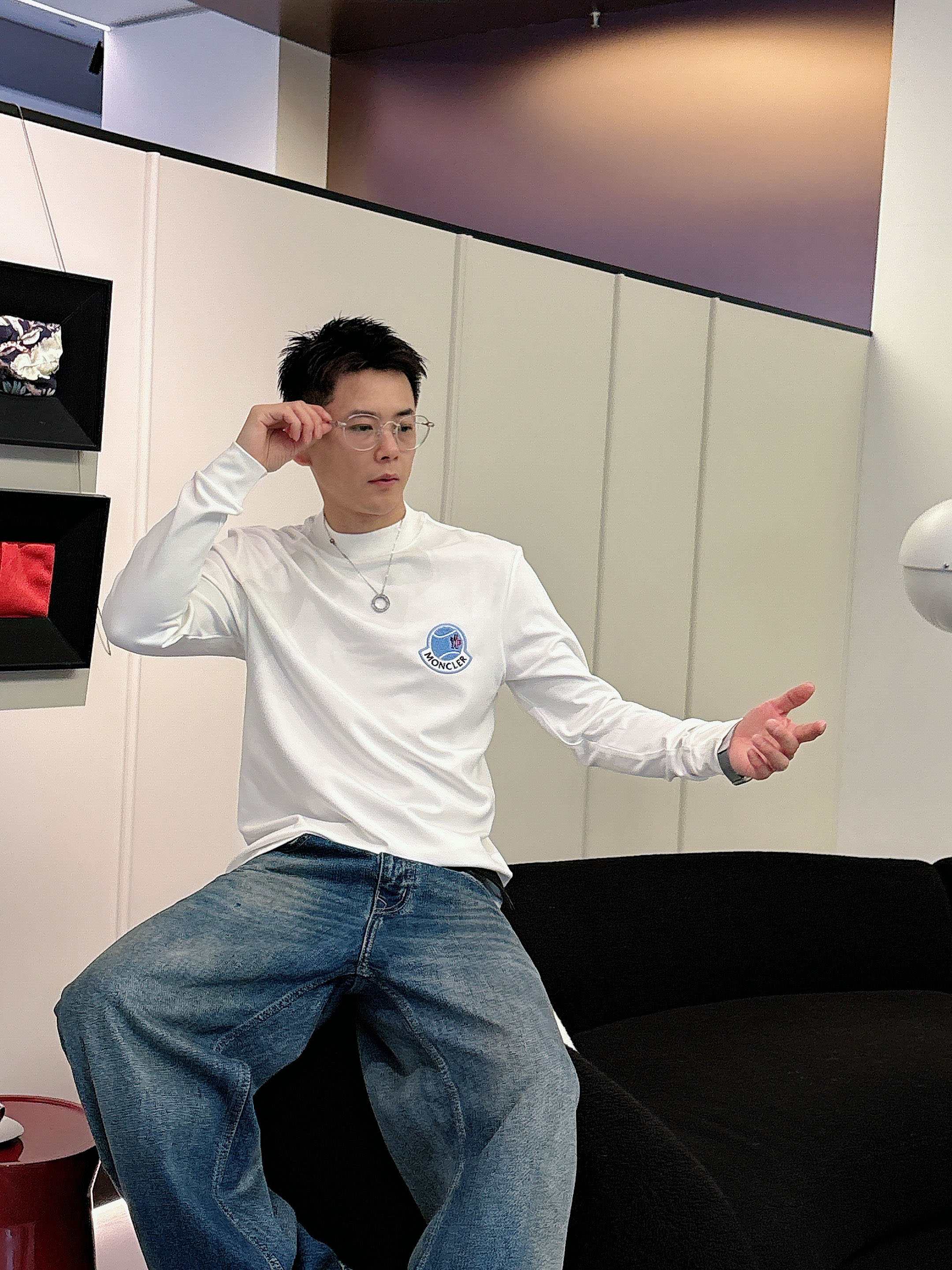 蒙口2025秋冬新款，定制面料，定制logo，舒适性与透气性兼优，柔软抗皱弹性和垂性极佳，无论是单穿或是