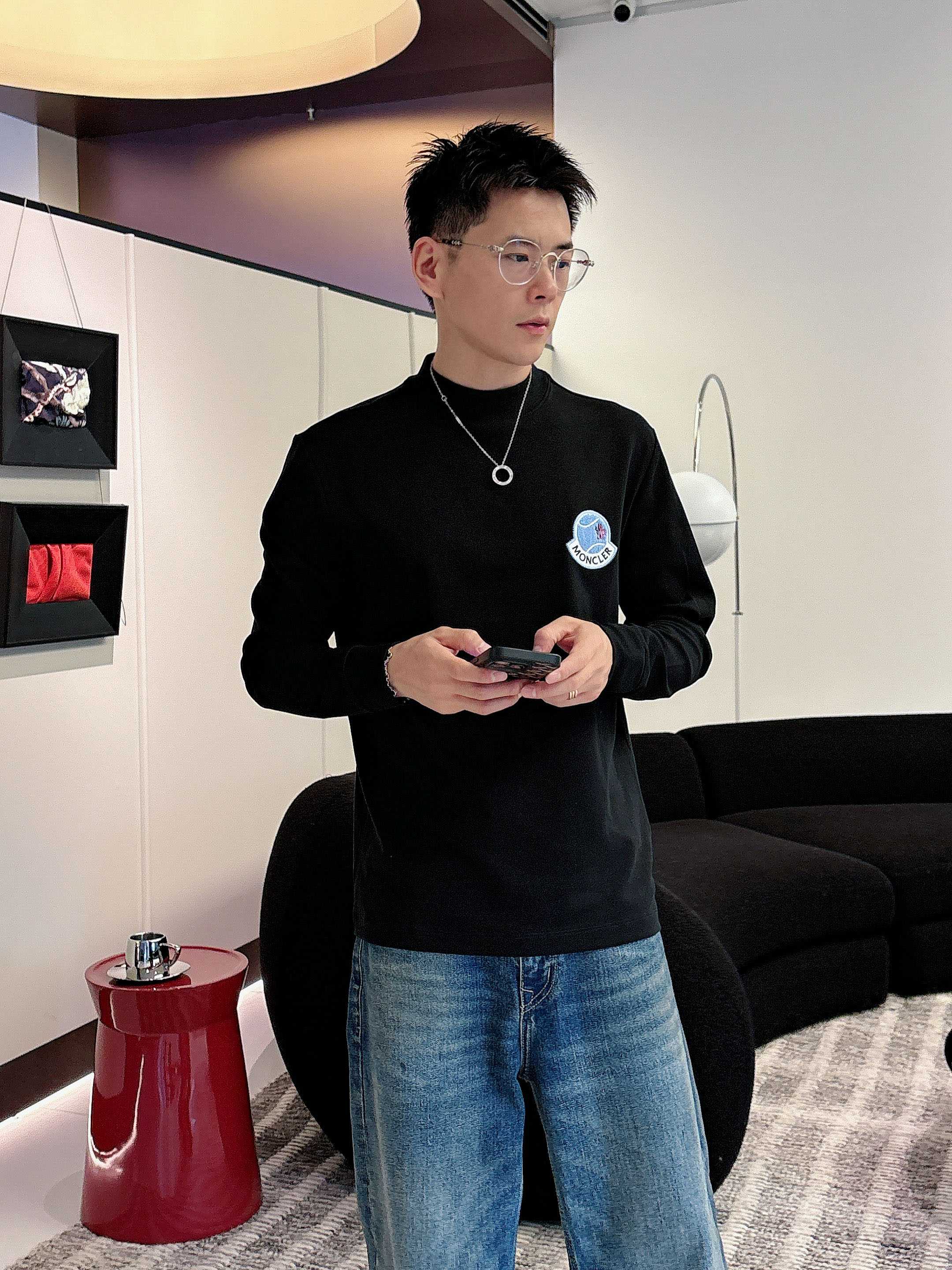 蒙口2025秋冬新款，定制面料，定制logo，舒适性与透气性兼优，柔软抗皱弹性和垂性极佳，无论是单穿或是