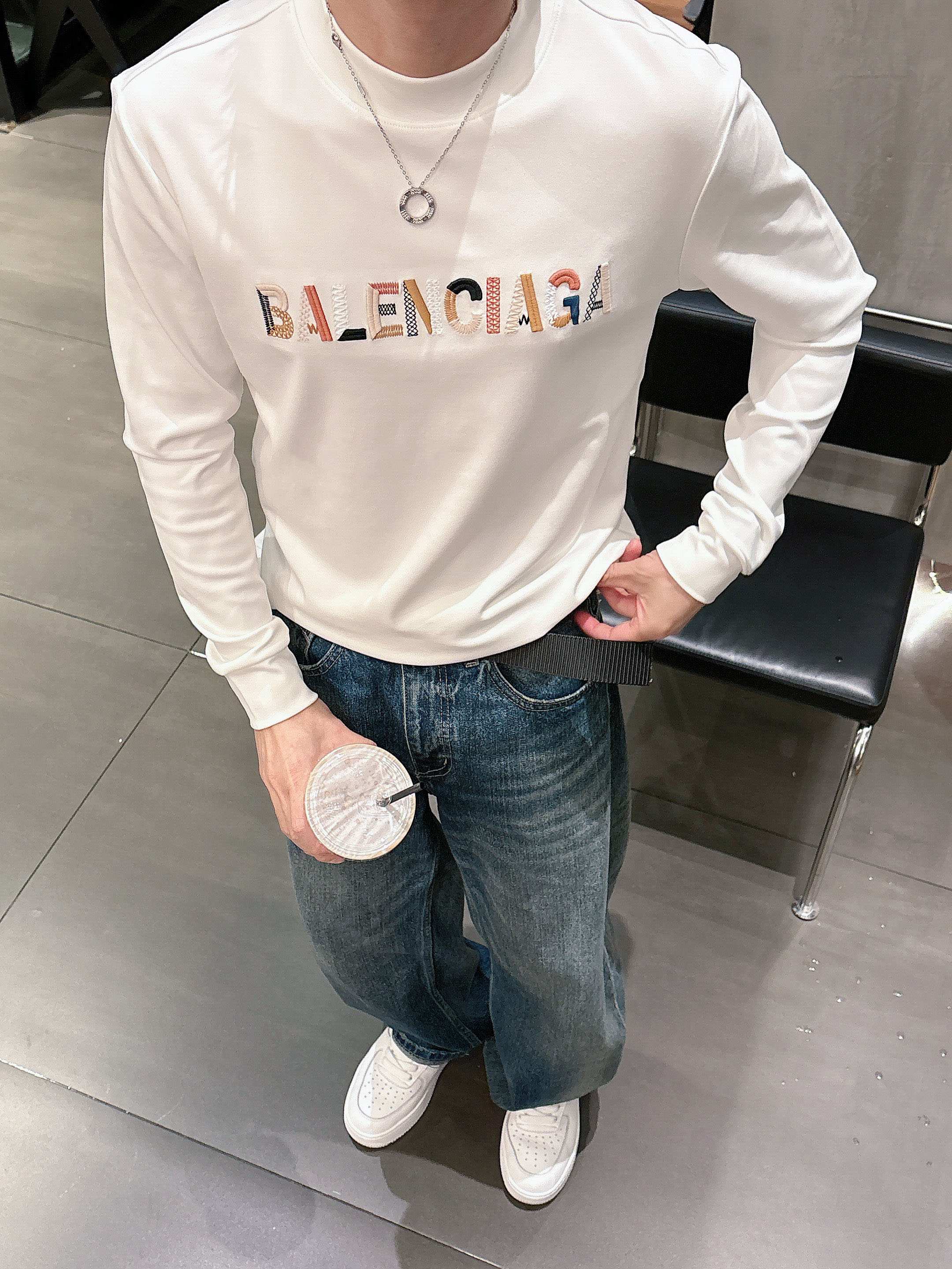 BB2025秋冬新款，定制面料，独特工艺logo，舒适性与透气性兼优，柔软抗皱弹性和垂性极佳，无论是单穿