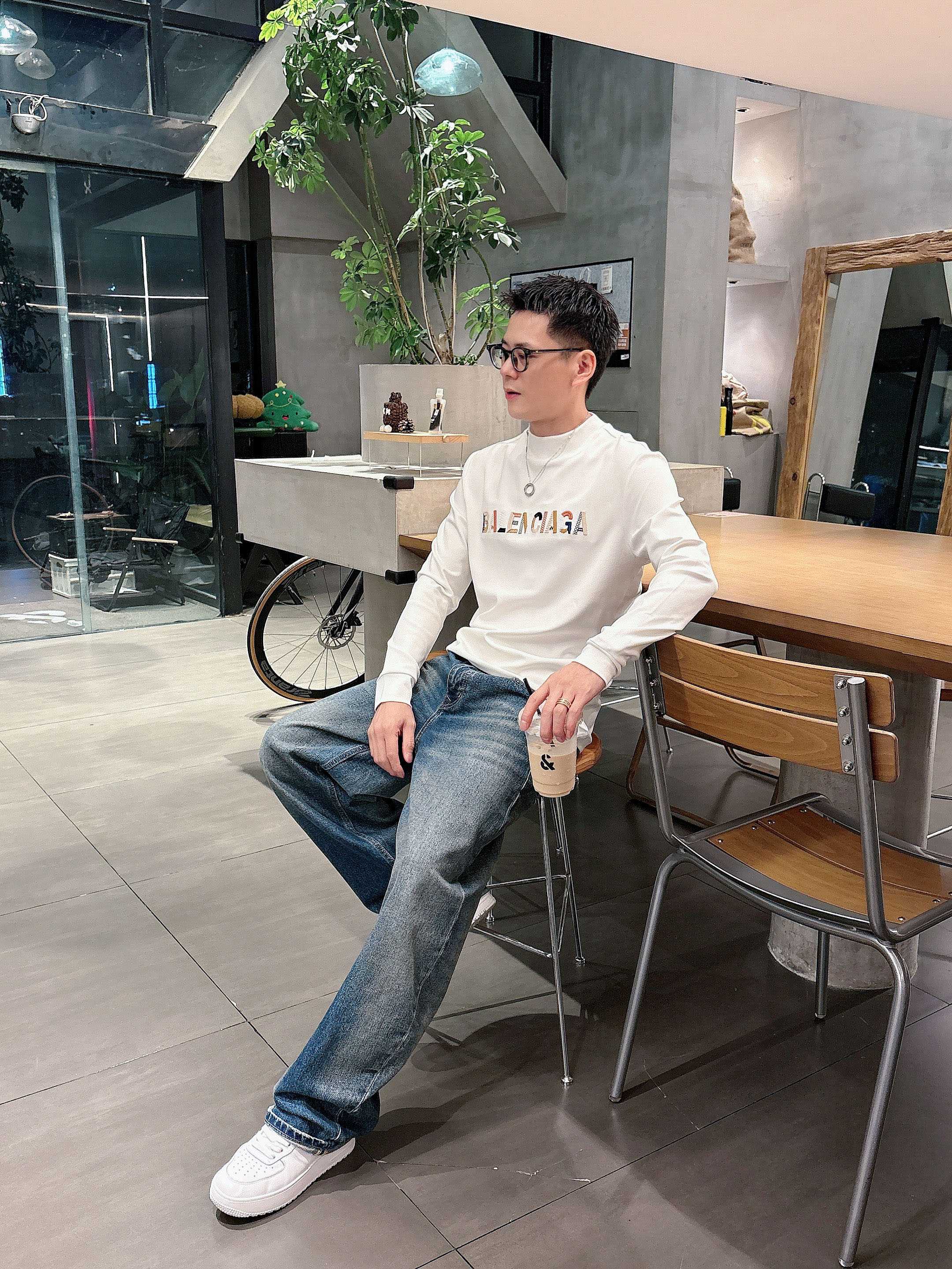 BB2025秋冬新款，定制面料，独特工艺logo，舒适性与透气性兼优，柔软抗皱弹性和垂性极佳，无论是单穿