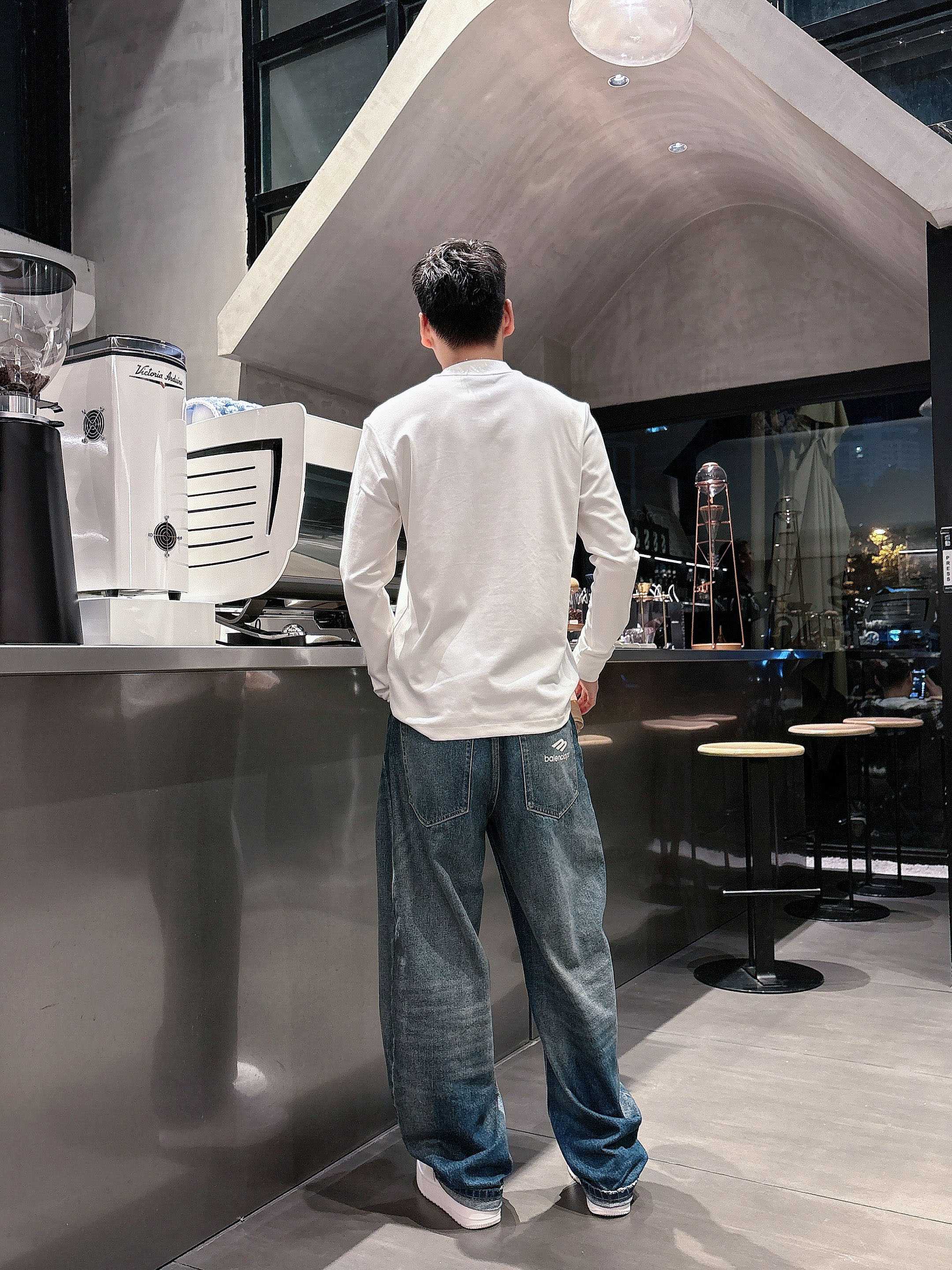 BB2025秋冬新款，定制面料，独特工艺logo，舒适性与透气性兼优，柔软抗皱弹性和垂性极佳，无论是单穿