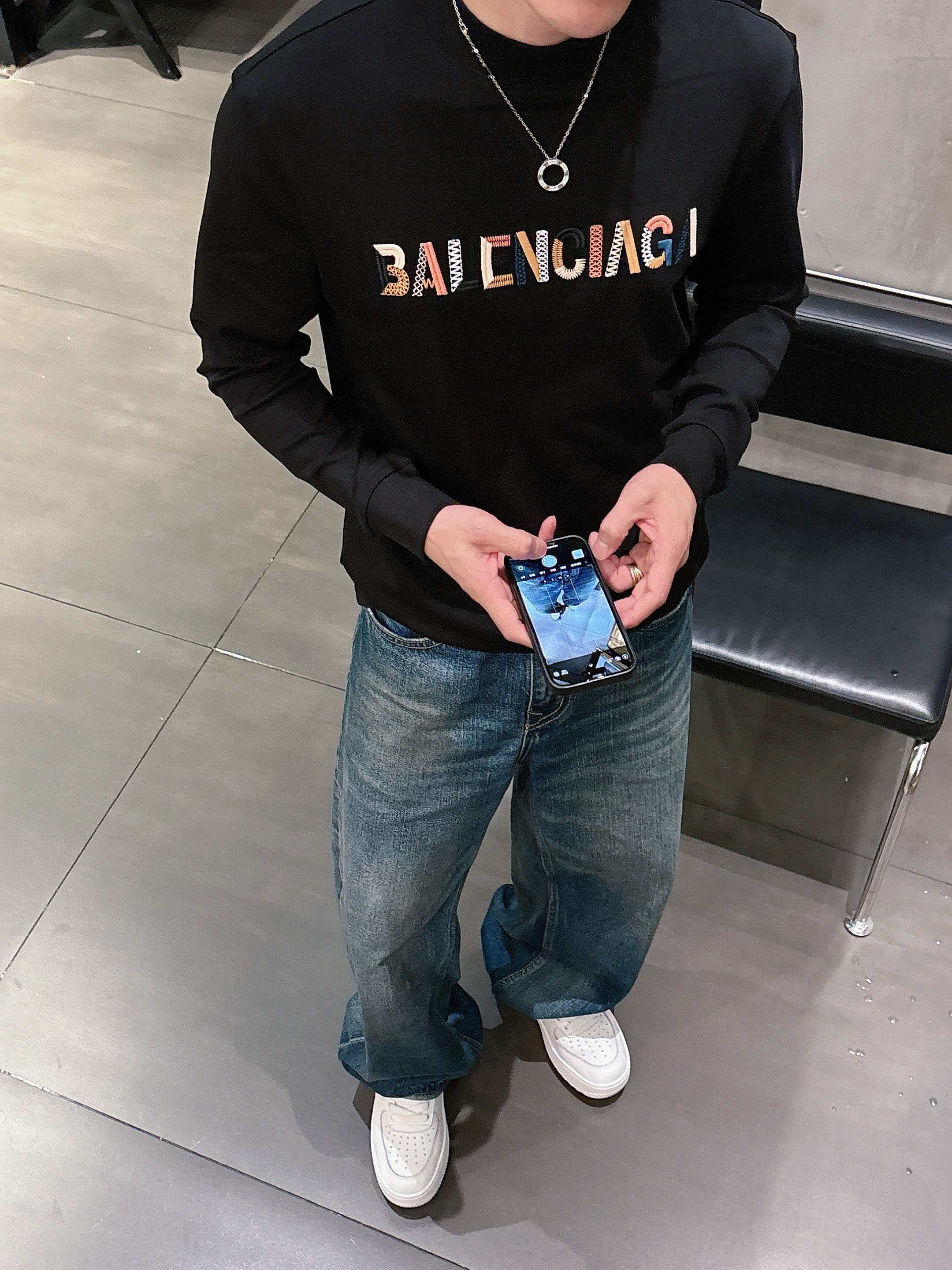 BB2025秋冬新款，定制面料，独特工艺logo，舒适性与透气性兼优，柔软抗皱弹性和垂性极佳，无论是单穿