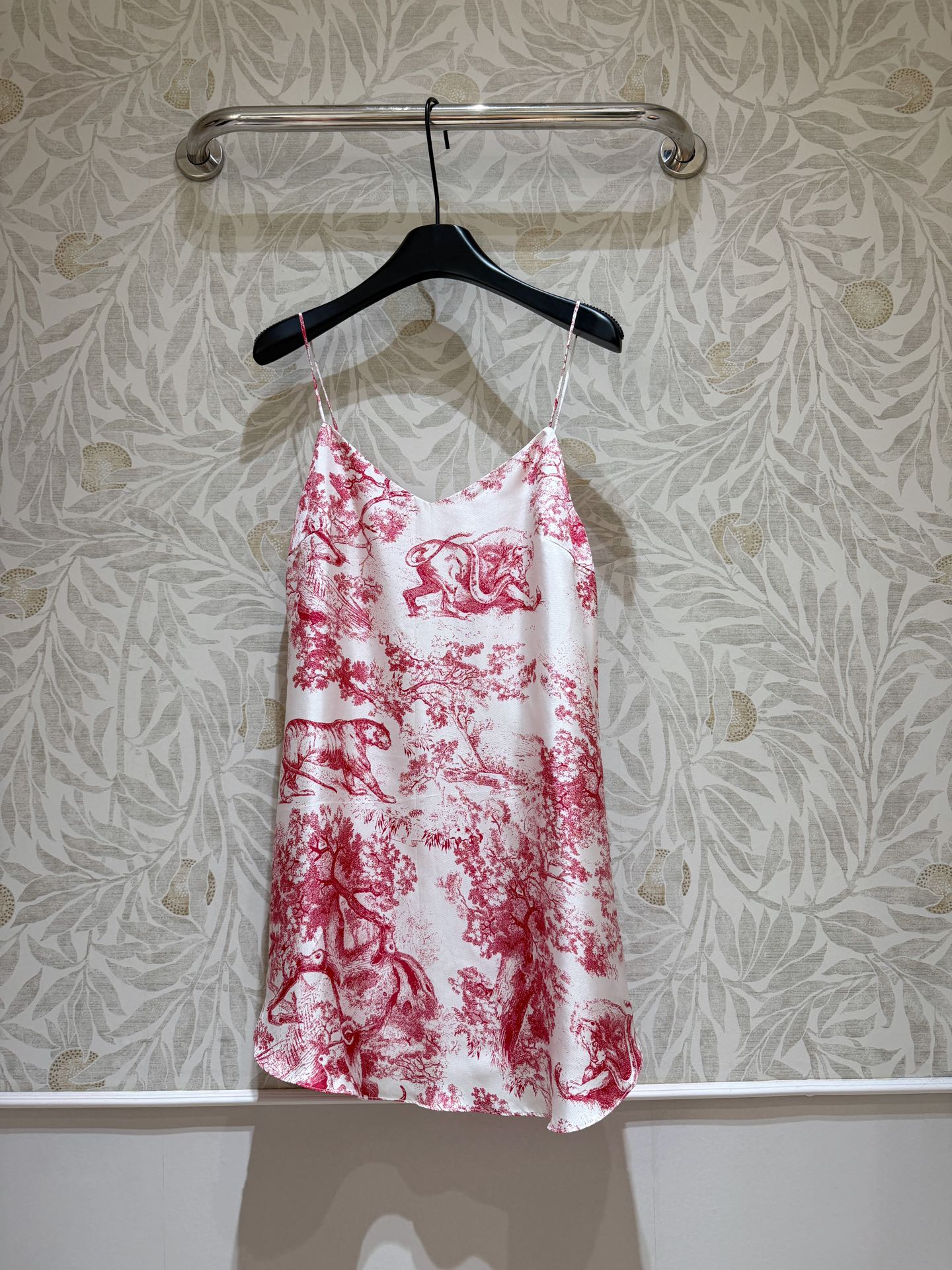 Spot Single-Size Female Suit: Heavy Silk Ribbon Skirts with Advanced Artistic Atmosphere - 图片 2