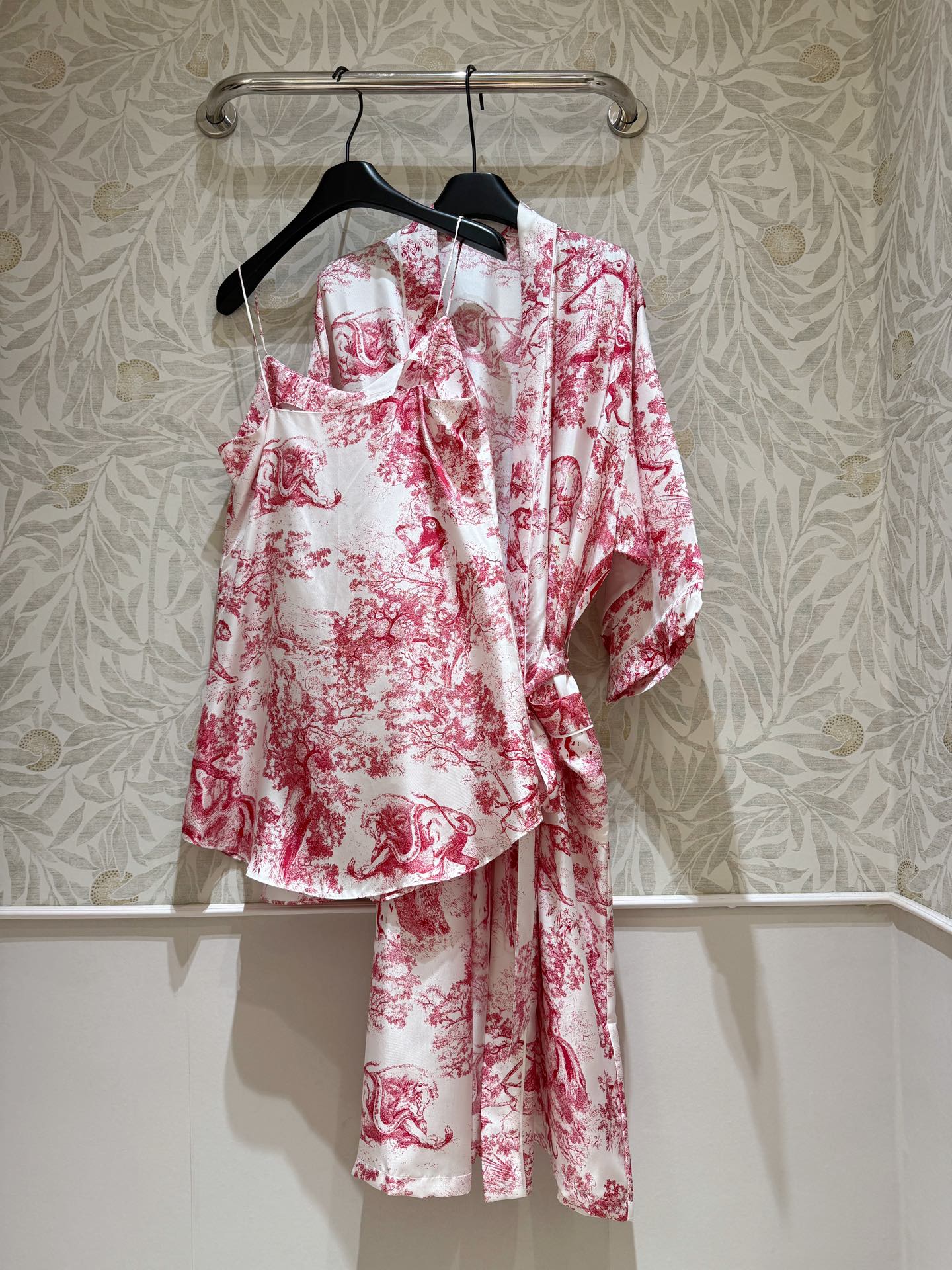 Spot Single-Size Female Suit: Heavy Silk Ribbon Skirts with Advanced Artistic Atmosphere - 图片 9