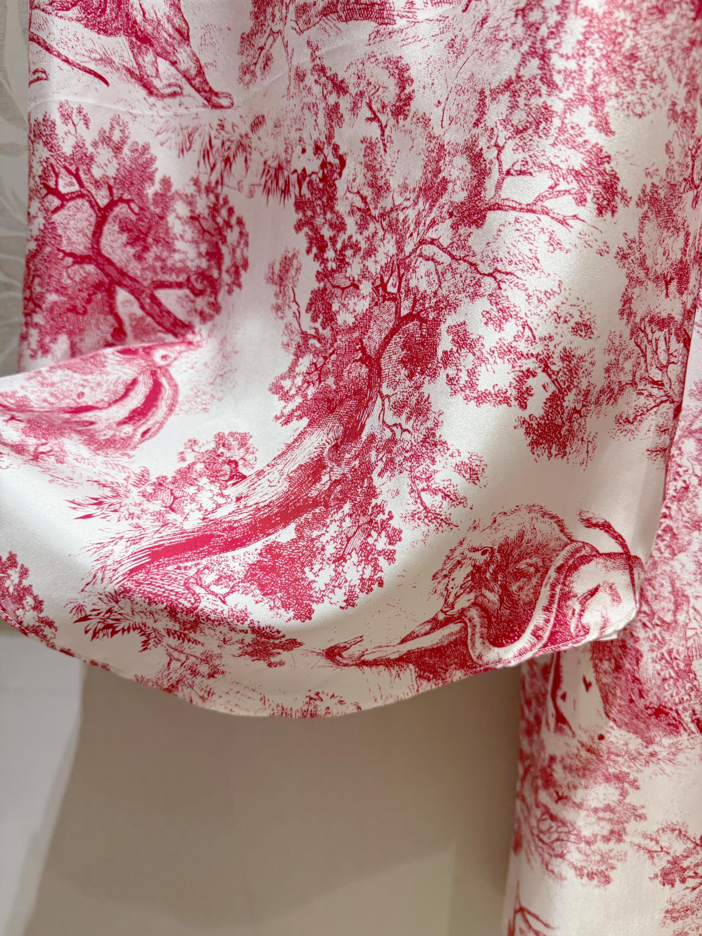 Spot Single-Size Female Suit: Heavy Silk Ribbon Skirts with Advanced Artistic Atmosphere - 图片 7