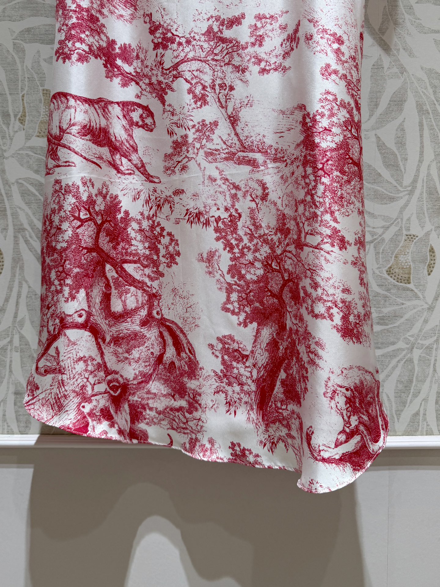 Spot Single-Size Female Suit: Heavy Silk Ribbon Skirts with Advanced Artistic Atmosphere - 图片 6