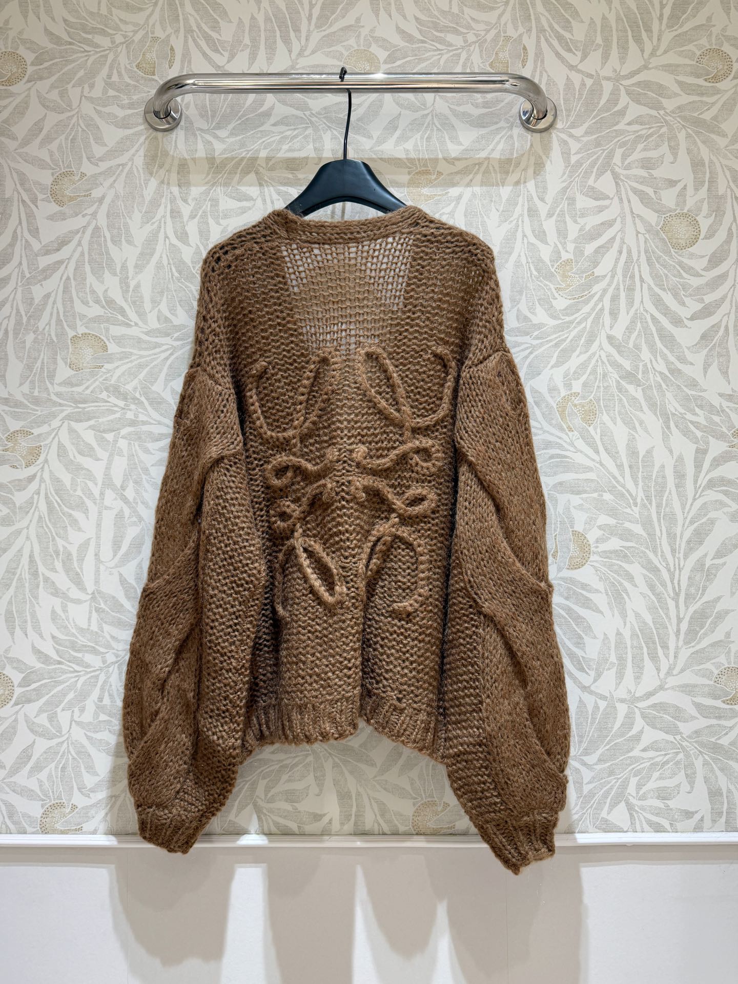 现货‼️‼️🛒款号11190/咖色马海毛开衫✨定染⚠️咖色系，轻质地马海毛混纺针织衫，宽松廓版型 慵懒随