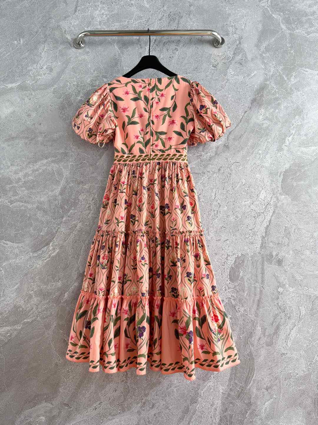 现货‼️‼️🛒款号1/泡泡袖钉珠连衣裙✨Agua by Agua Bendita，棉布花卉印花，法式宫廷